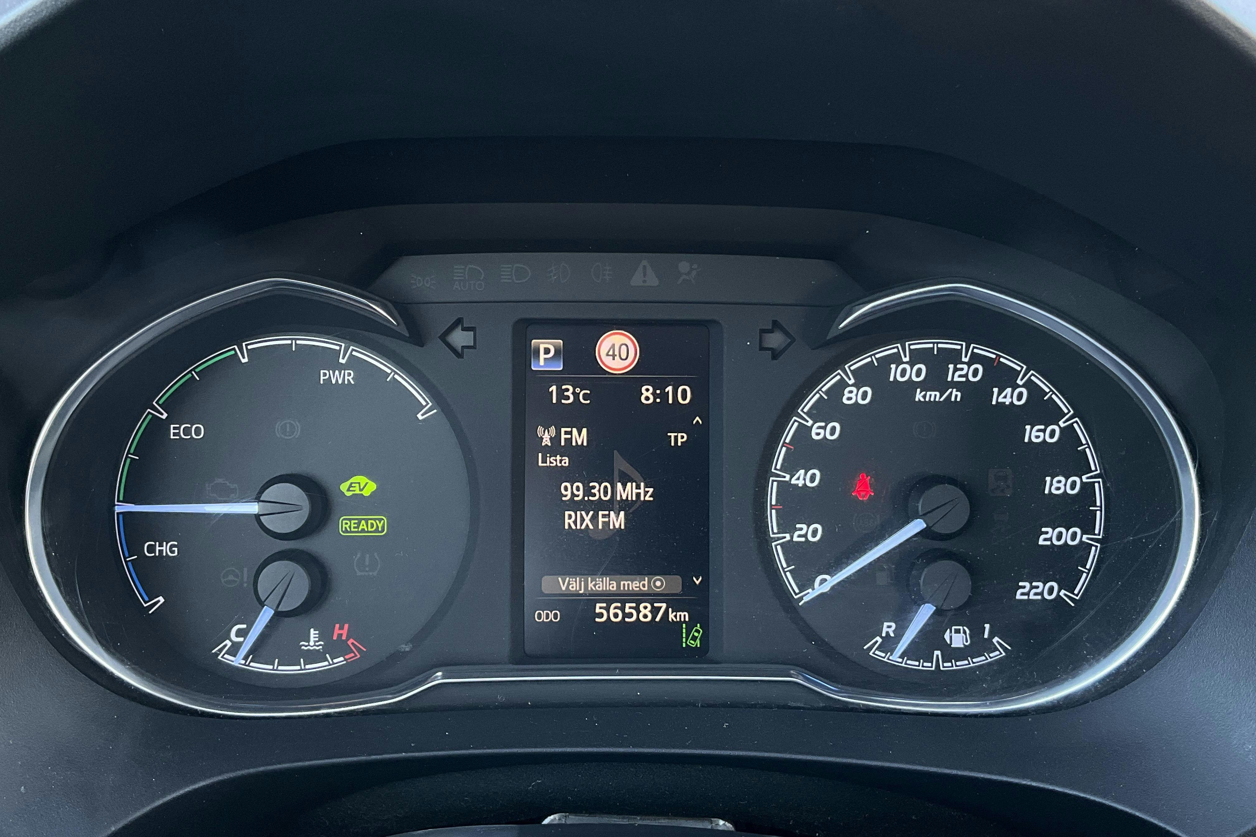 Toyota Yaris 1.5 Hybrid 5dr (101hk) - 5 659 mil - Automat - röd - 2018