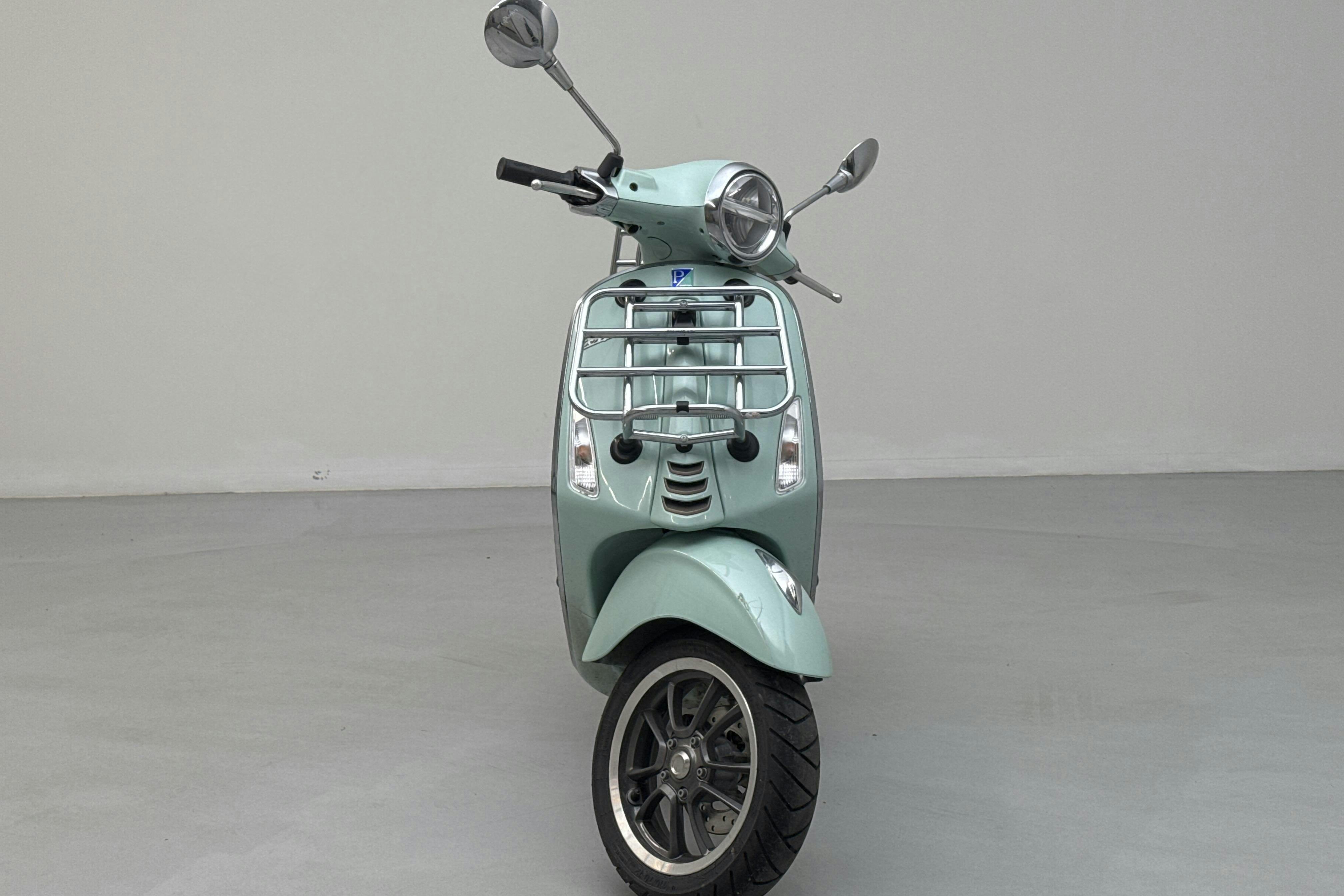 PIAGGIO Vespa Primavera 50 Moped klass I - 185 mil - Automat - grön - 2022