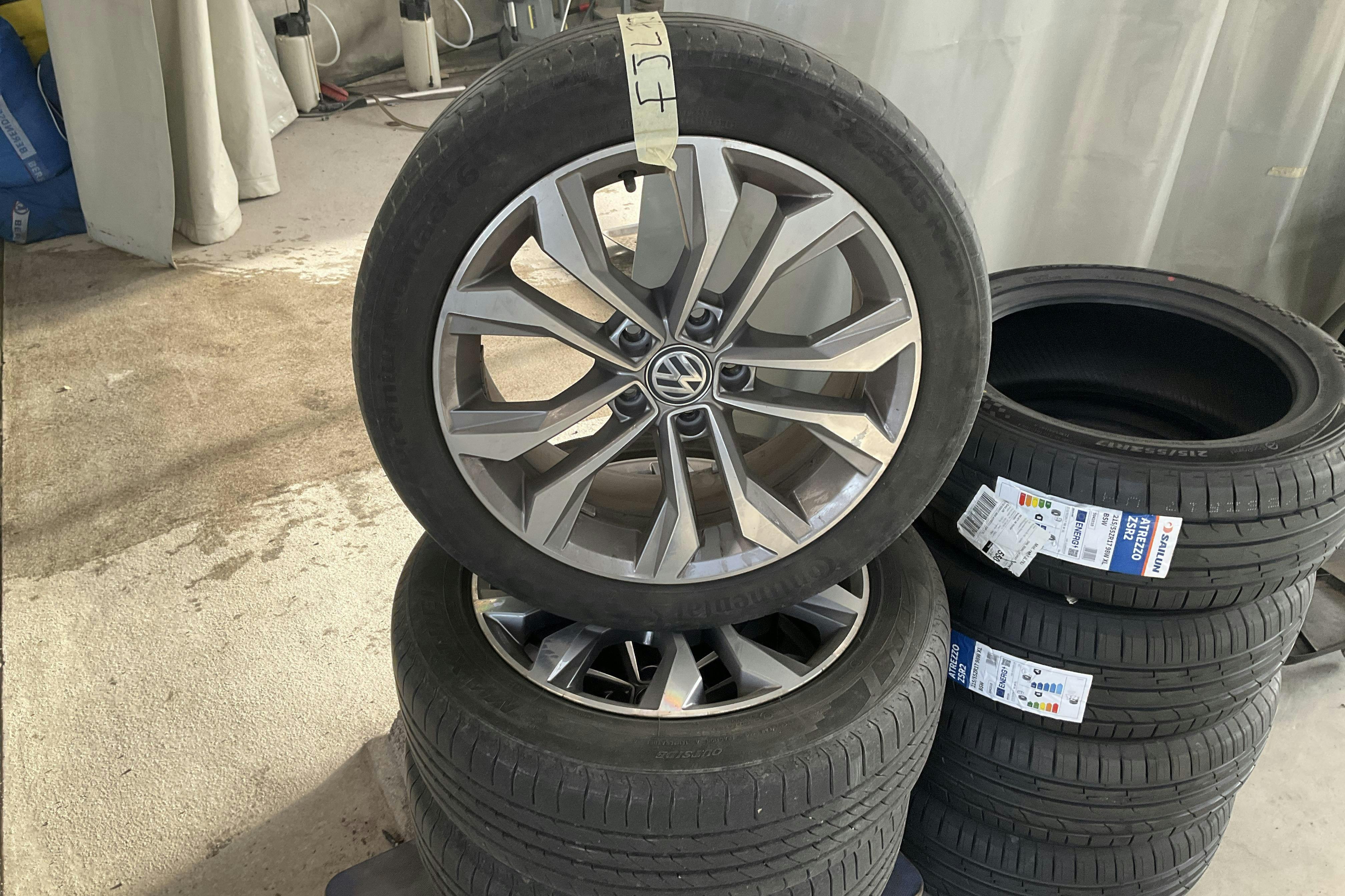 VW Passat 1.4 GTE Sportscombi (218hk) - 154 080 km - Automatic - white - 2020
