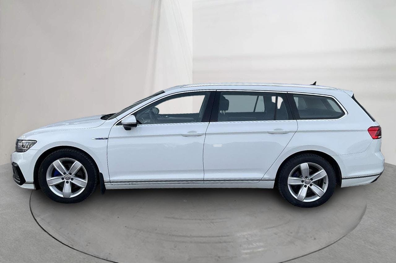VW Passat 1.4 GTE Sportscombi (218hk) - 154 080 km - Automatic - white - 2020