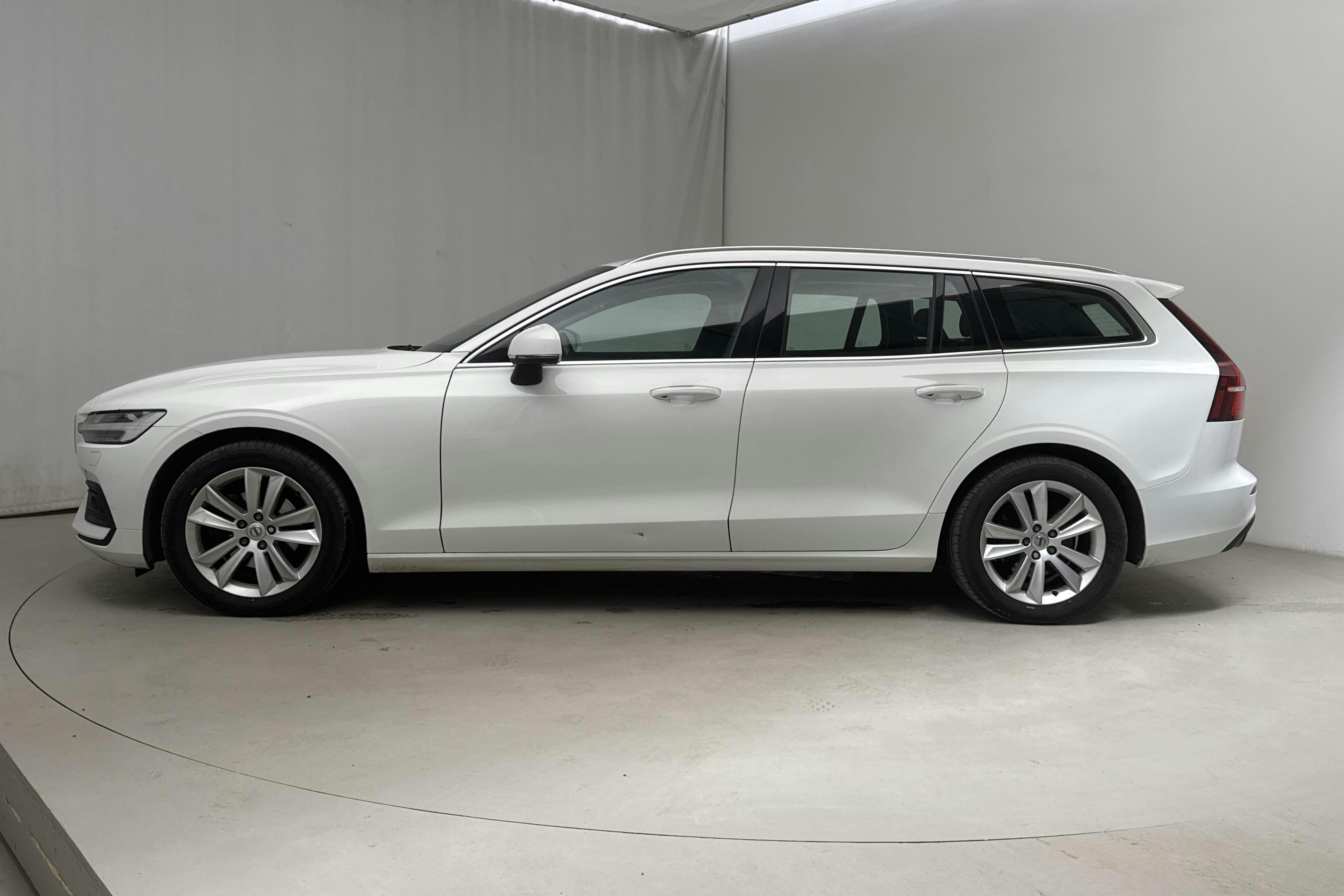 Volvo V60 D3 AWD (150hk) - 214 340 km - Automatic - white - 2019