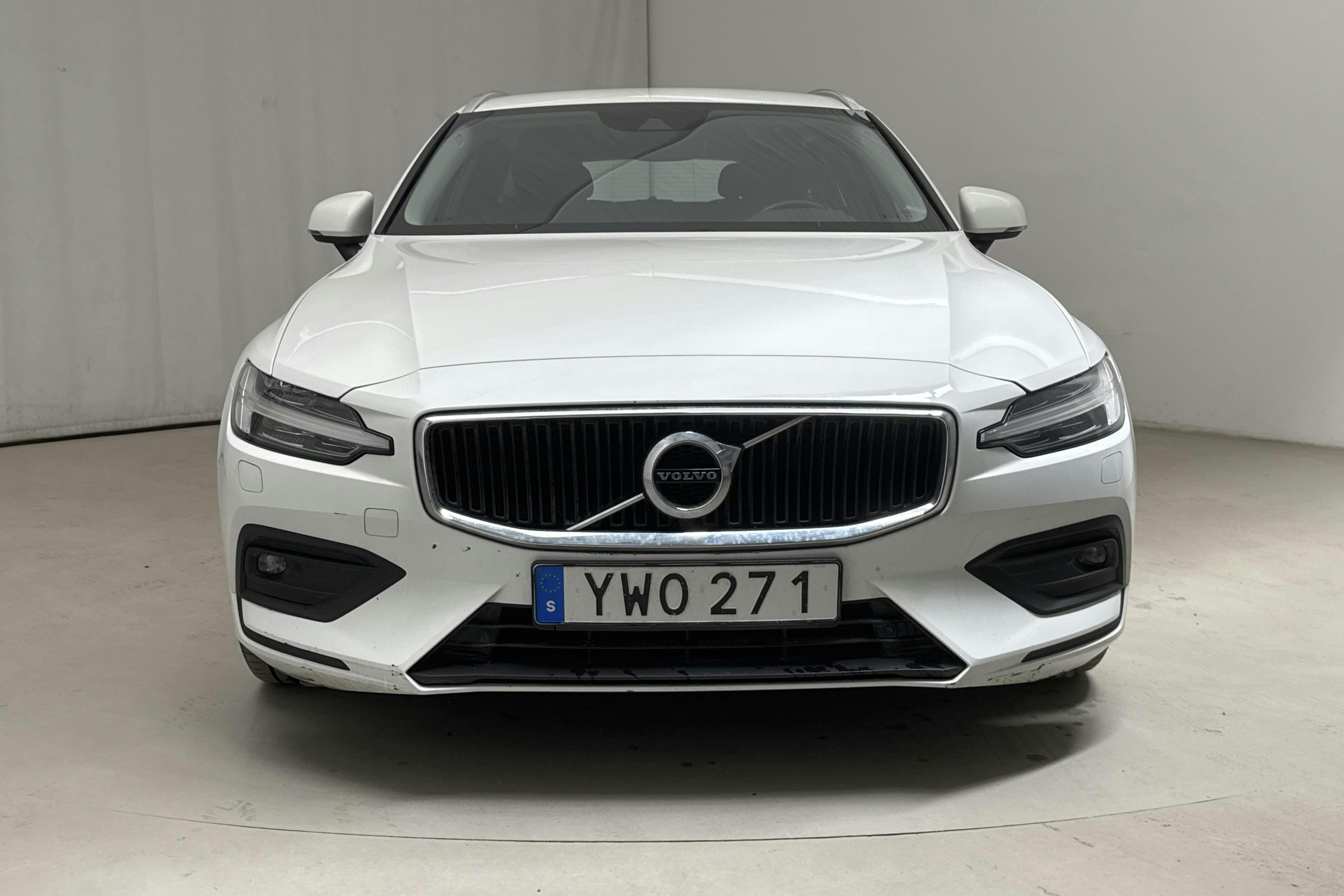 Volvo V60 D3 AWD (150hk) - 214 340 km - Automatic - white - 2019