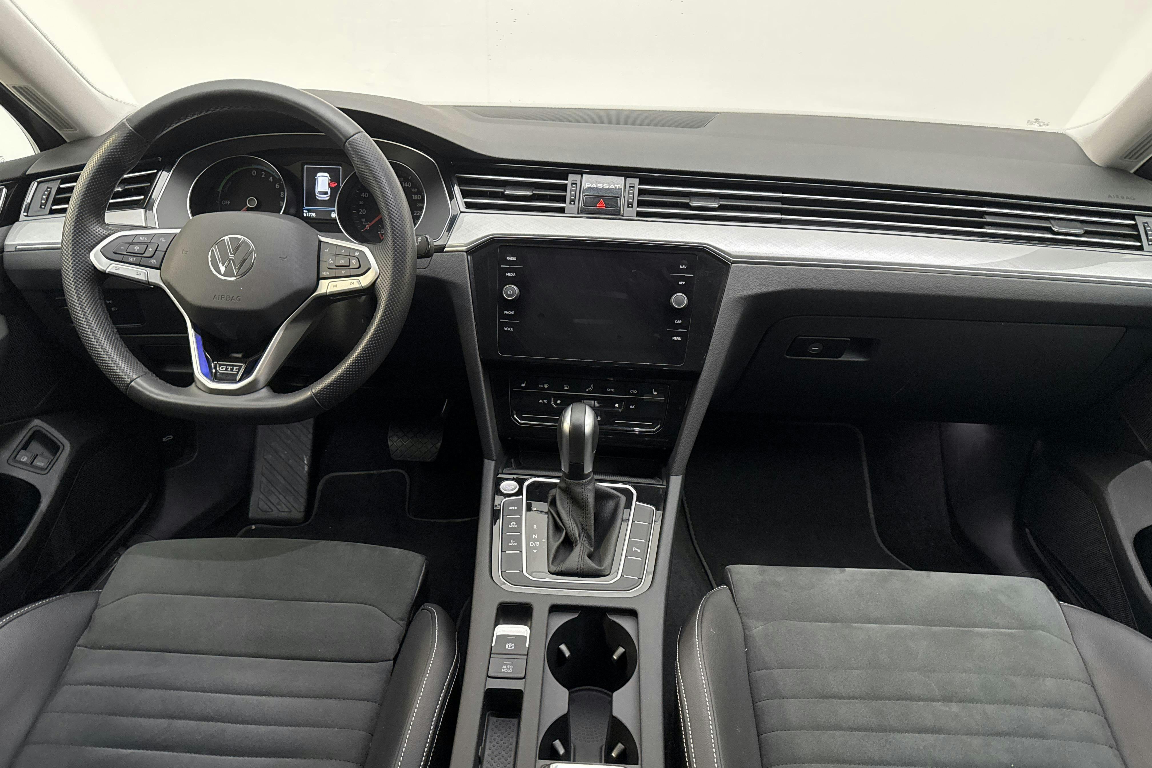 VW Passat 1.4 GTE Sportscombi (218hk) - 61 770 km - Automaatne - hõbe - 2022