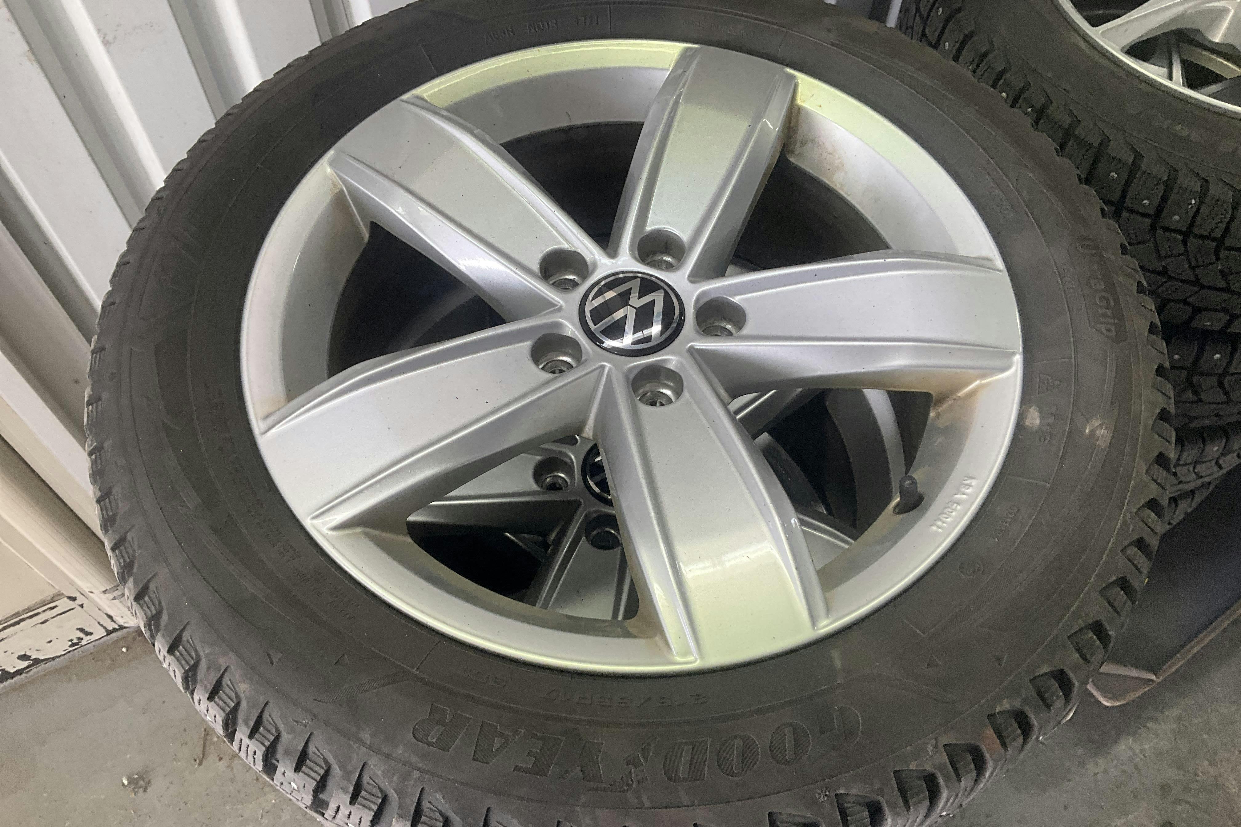 VW Passat 1.4 GTE Sportscombi (218hk) - 61 770 km - Automaatne - hõbe - 2022