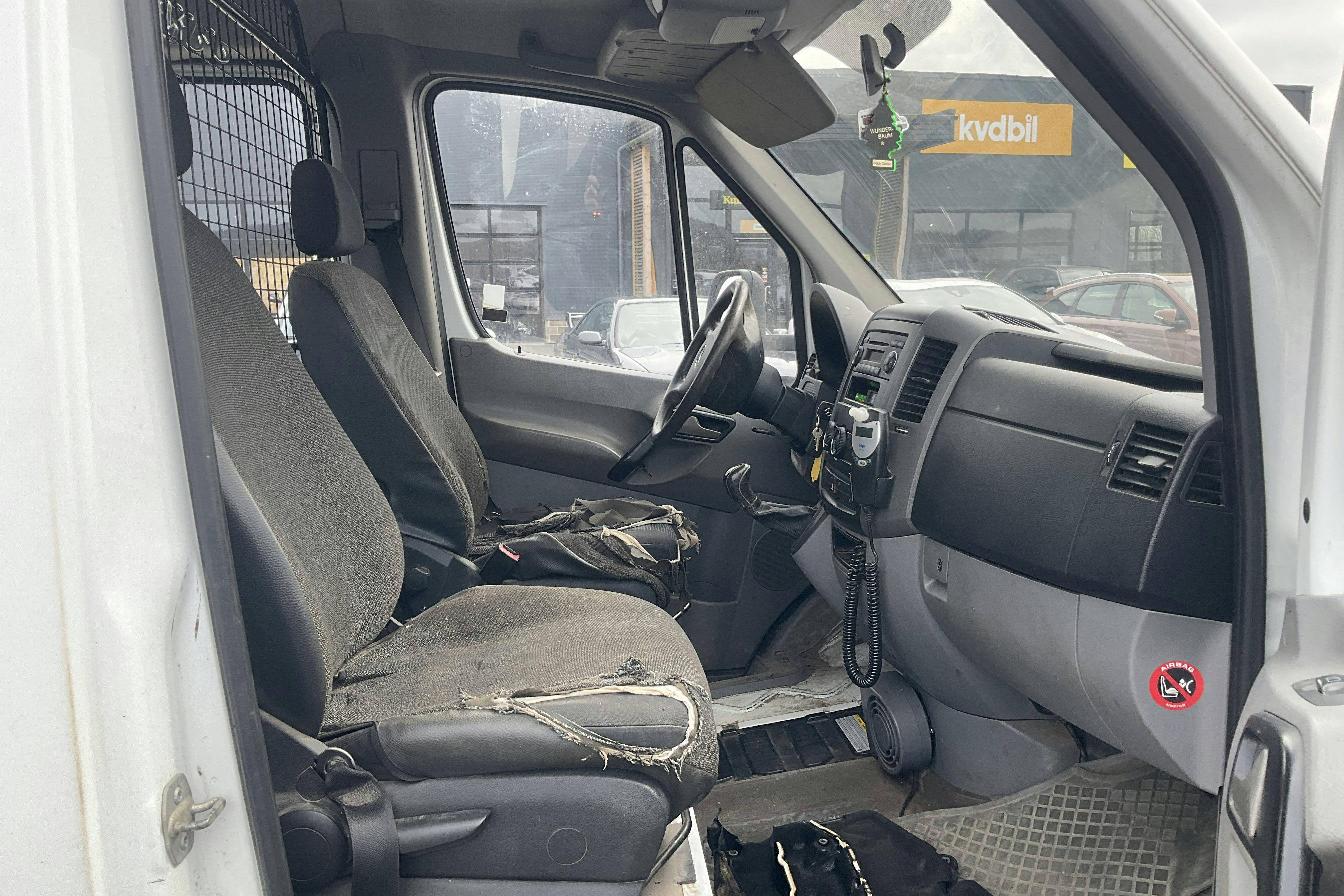Mercedes Sprinter 315 CDI Pickup/Chassi (150hk) - 173 260 km - Automatic - white - 2010