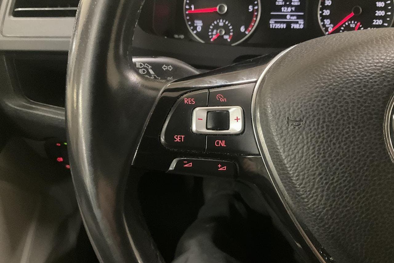 VW Transporter T6 2.0 TDI BMT Skåp 4MOTION (150hk) - 17 361 mil - Manuell - vit - 2018