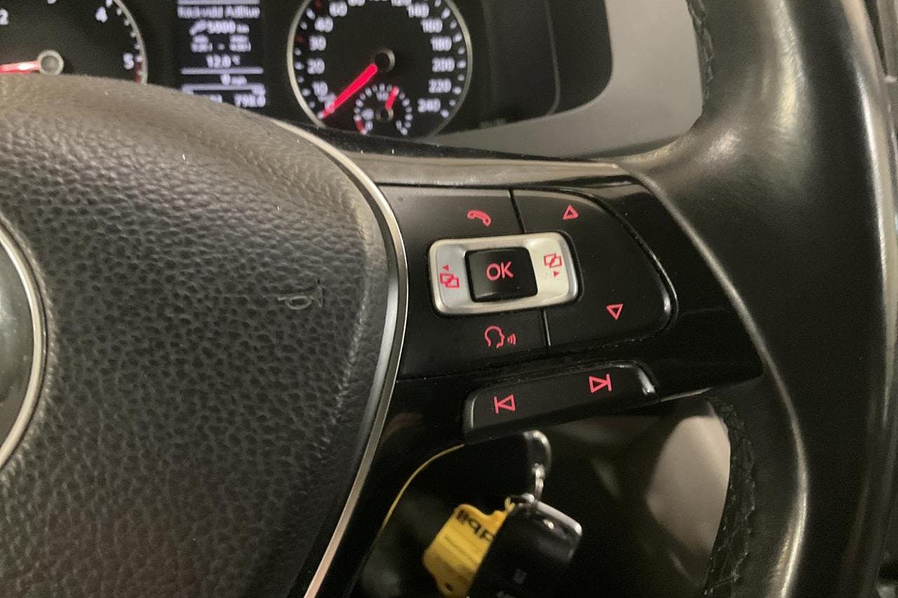 VW Transporter T6 2.0 TDI BMT Skåp 4MOTION (150hk) - 17 361 mil - Manuell - vit - 2018