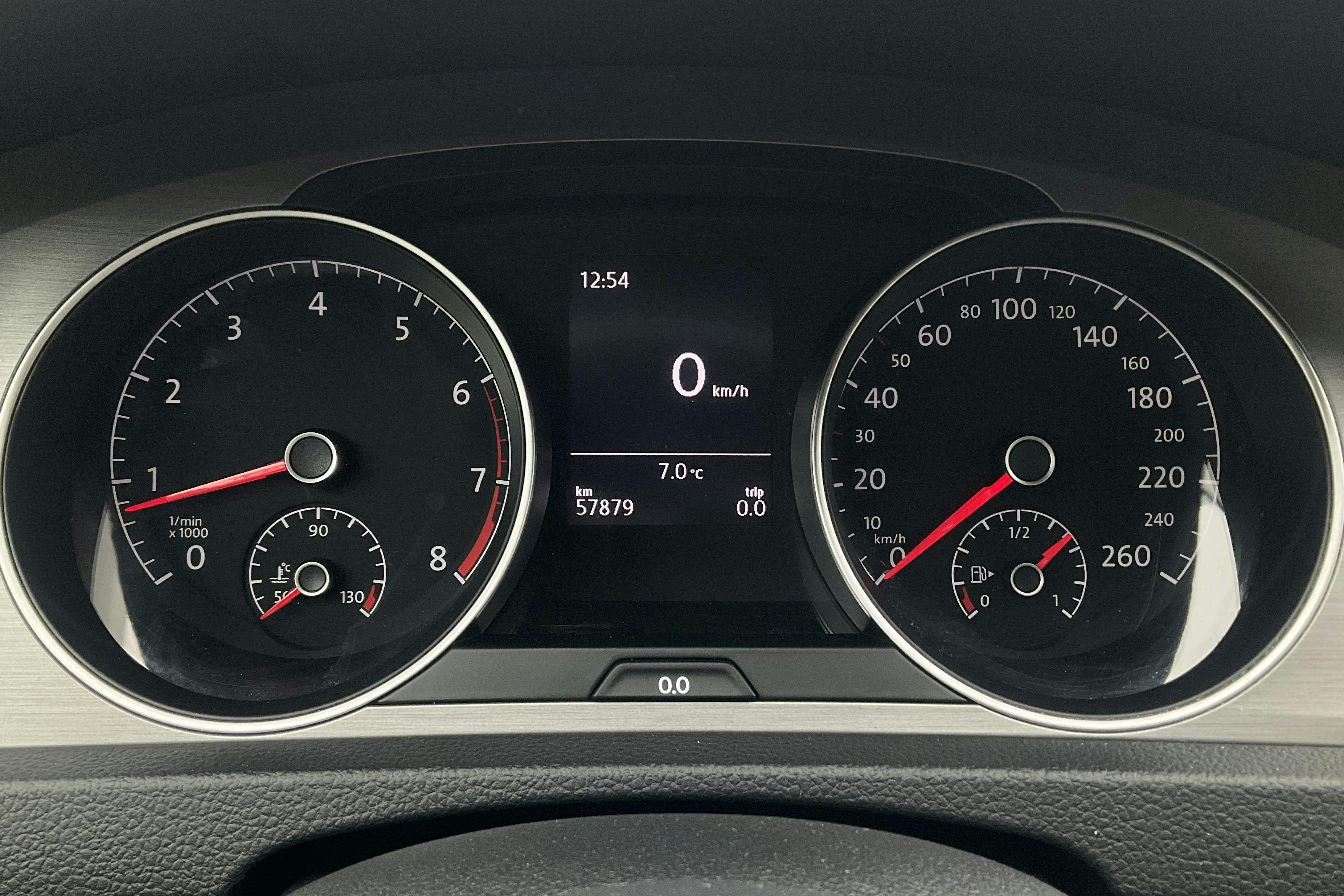 VW Golf VII 1.2 TSI 5dr (105hk) - 57 870 km - Manual - silver - 2015