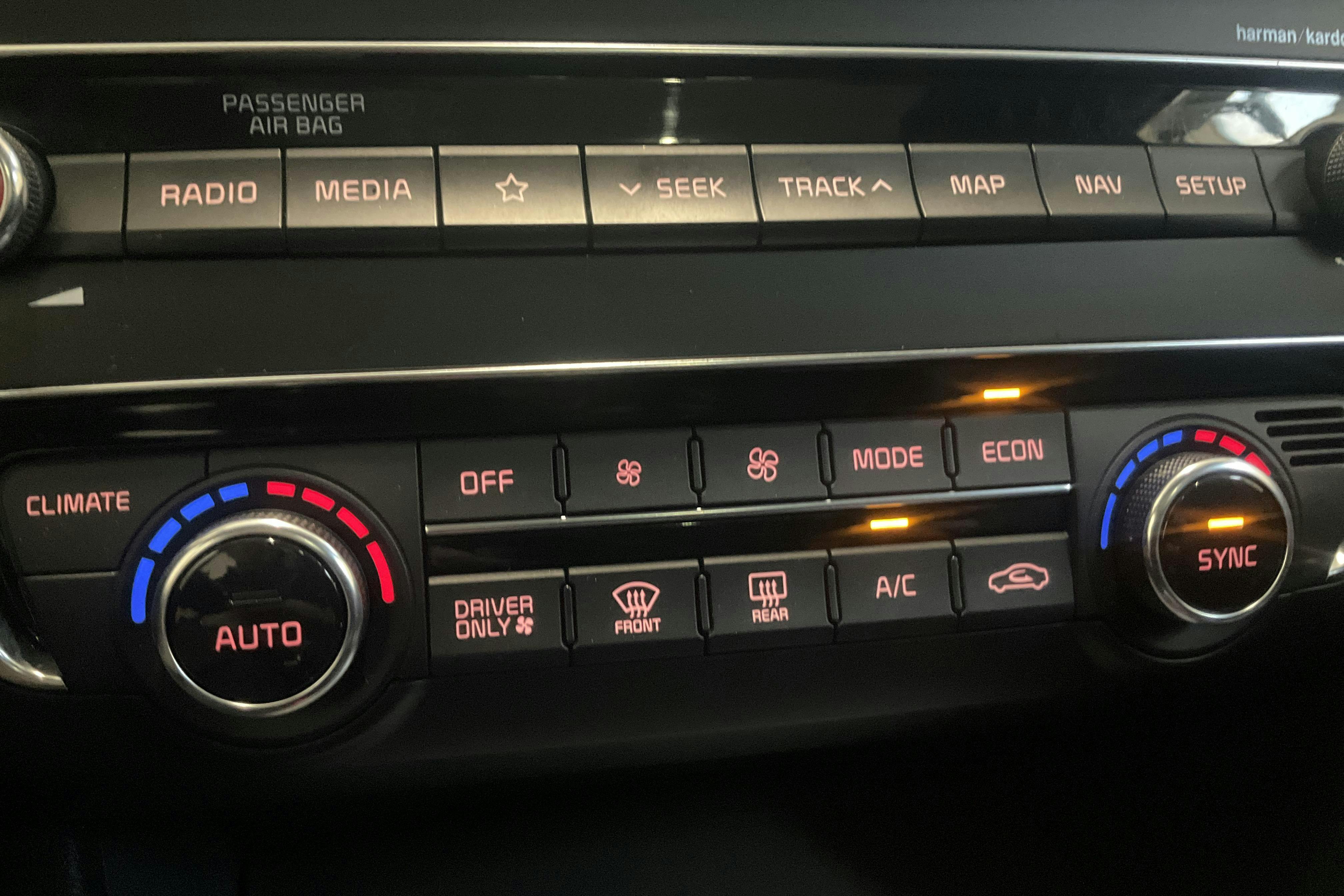 KIA Optima 2.0 GDi Plug-in Hybrid SW (205hk) - 14 044 mil - Automat - vit - 2020