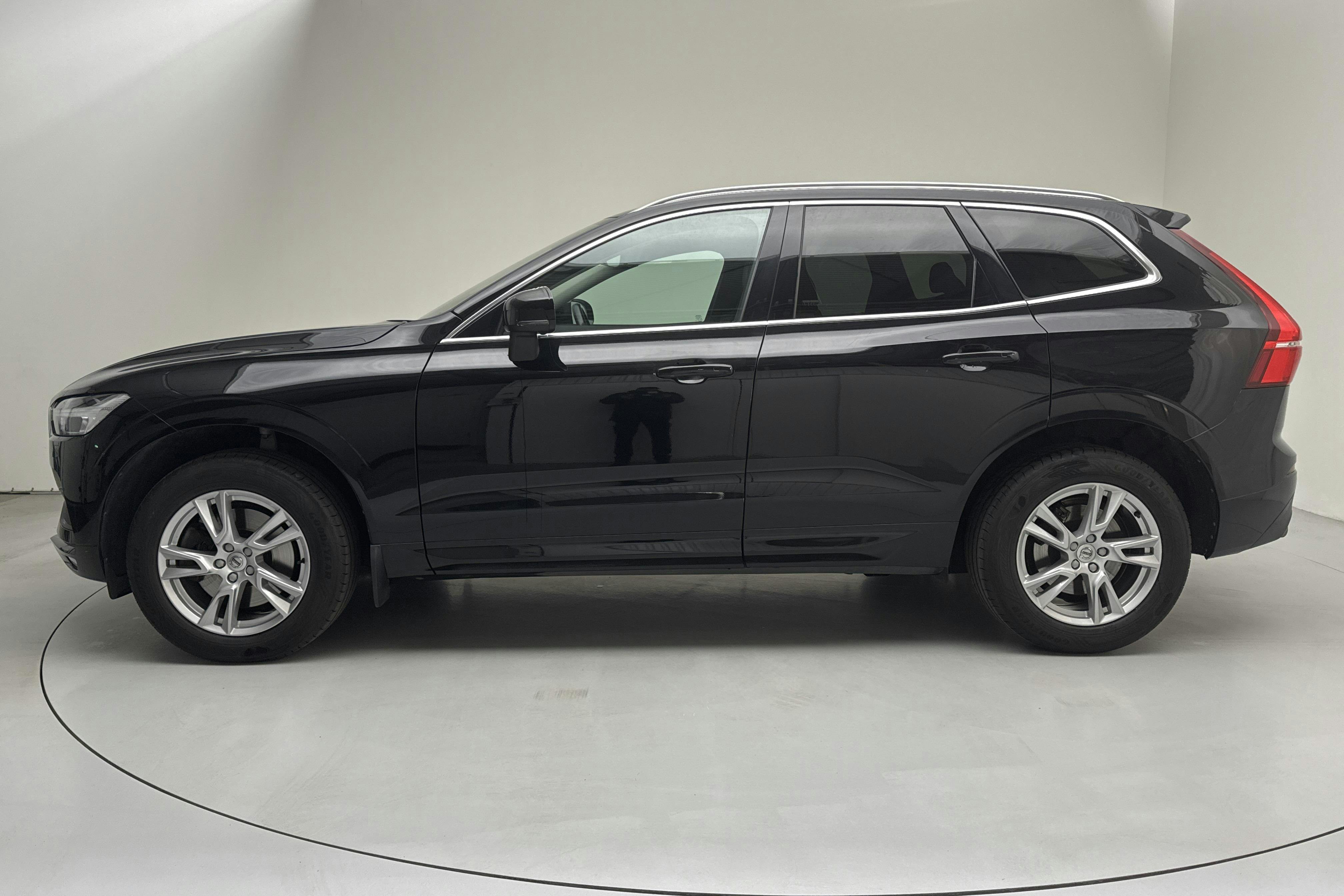 Volvo XC60 D4 AWD (190hk) - 12 183 mil - Automat - svart - 2019