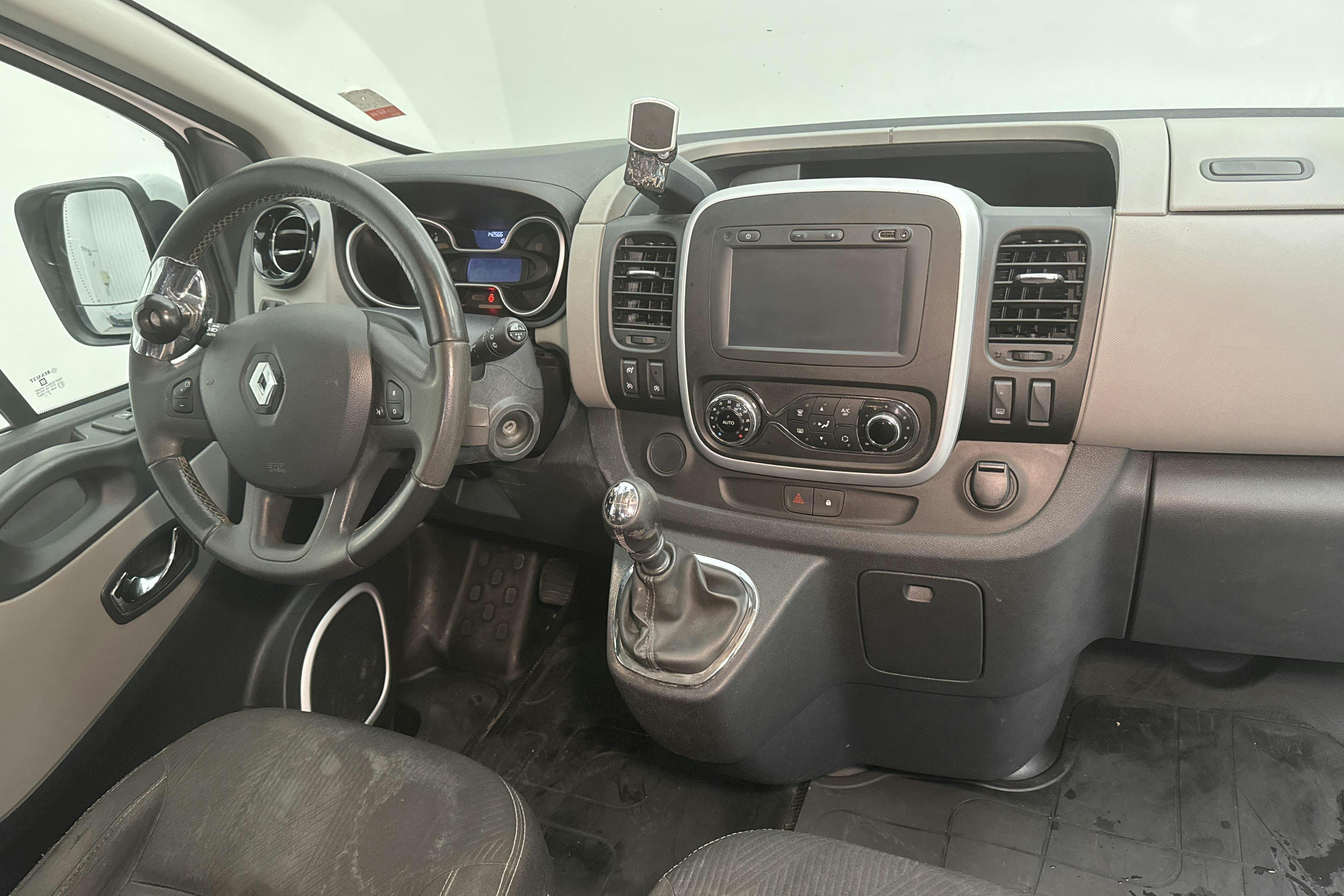 Renault Trafic 1.6 dCi Skåp (120hk) - 14 257 mil - Manuell - vit - 2016