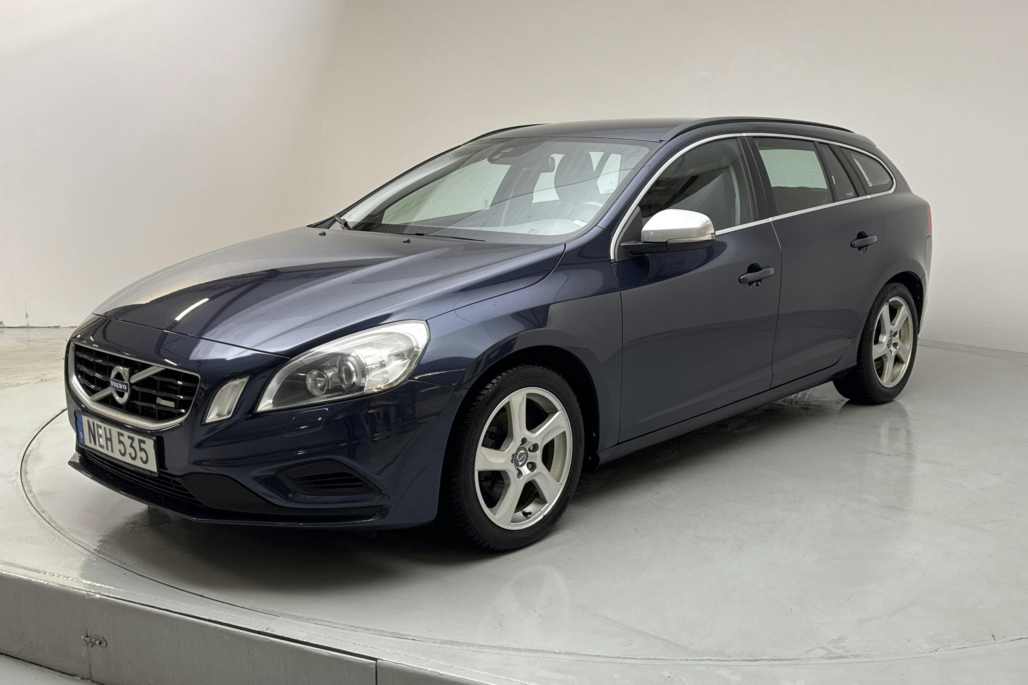 Volvo V60 D4 (163hk) - 25 303 mil - Manuell - blå - 2013