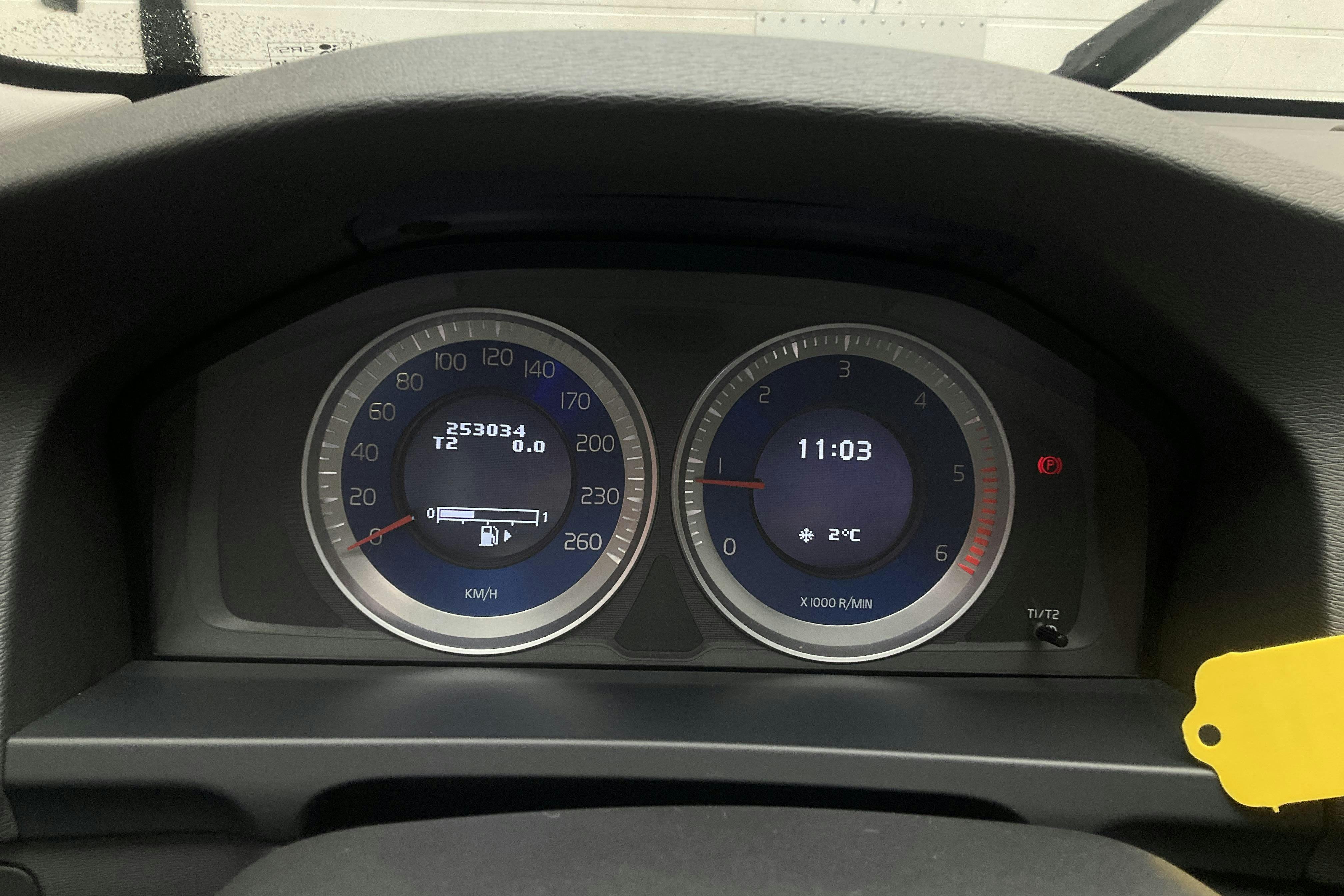 Volvo V60 D4 (163hk) - 25 303 mil - Manuell - blå - 2013