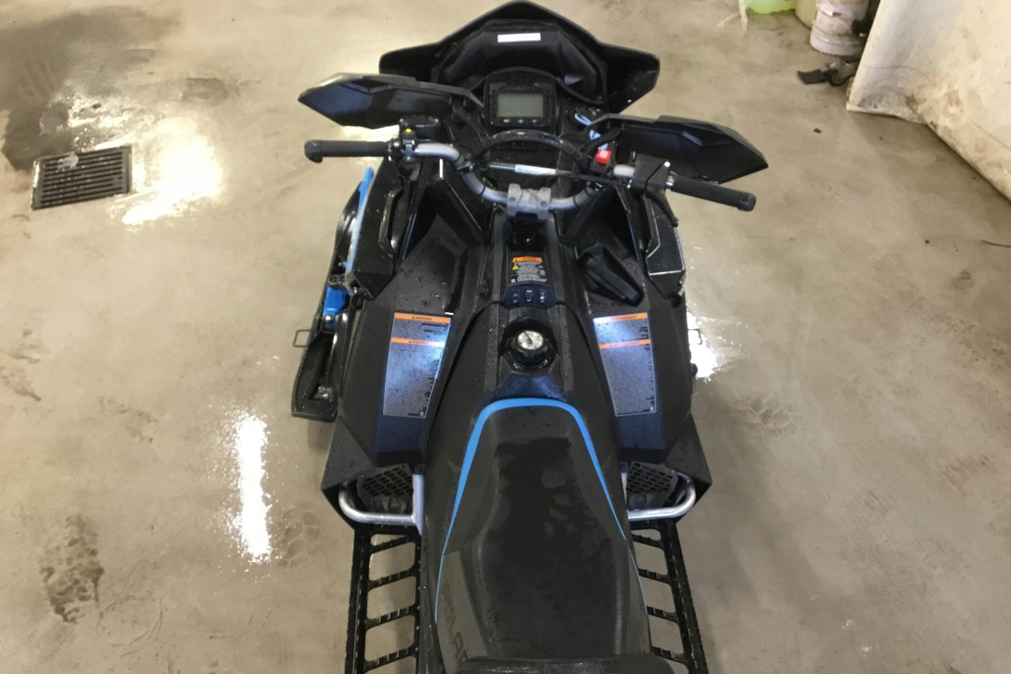 POLARIS SKS 850 155" Snöskoter - 6 620 km - Automatyczna - 2019