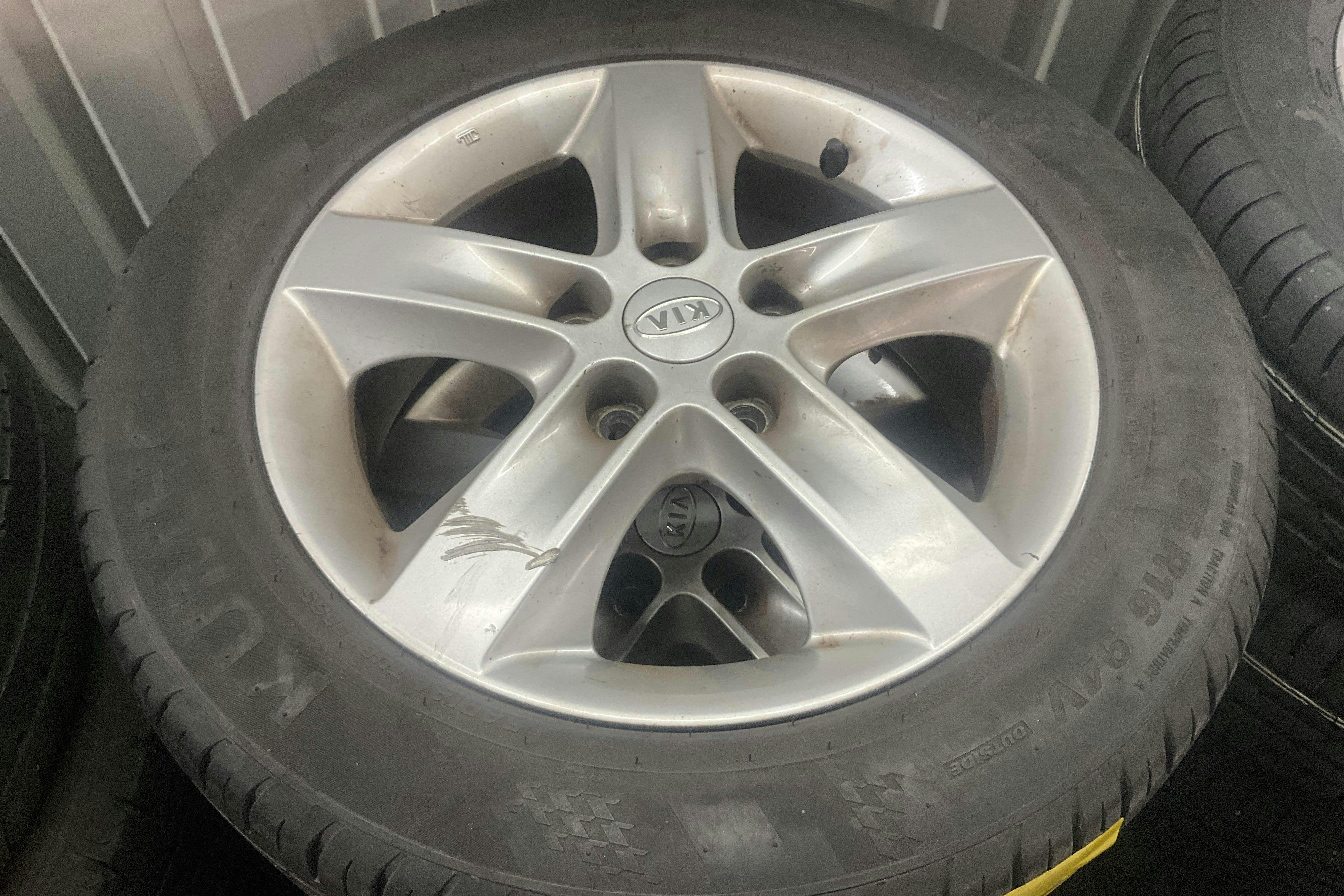 KIA Cee'd 1.6 CRDi SW (128hk) - 179 080 km - Manualna - czarny - 2012