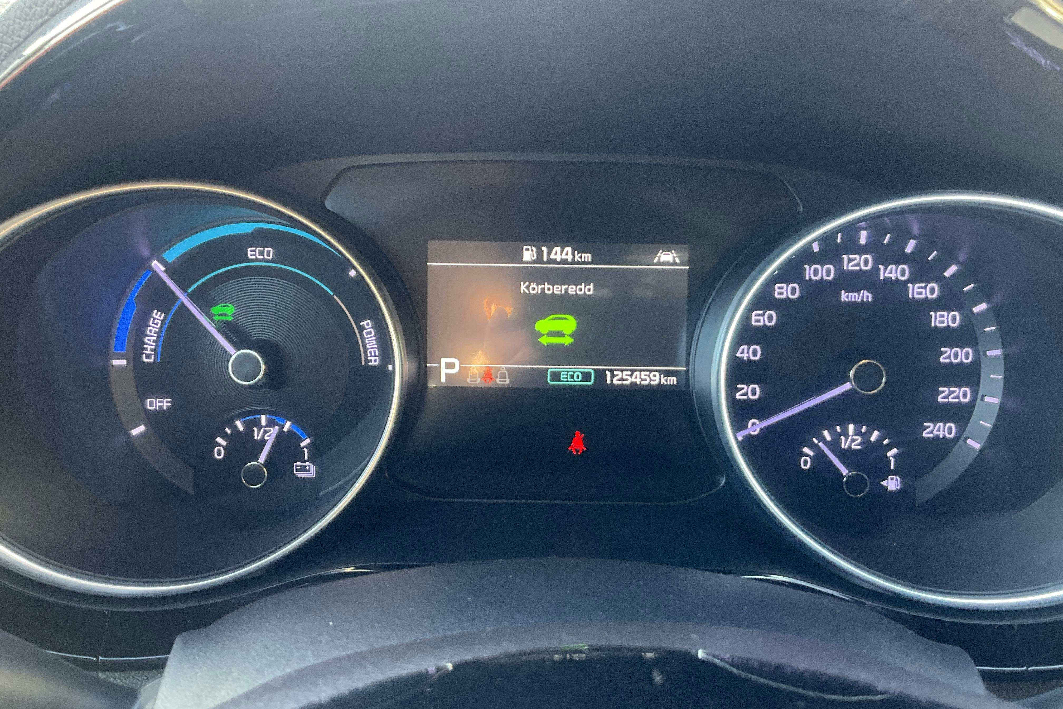KIA Ceed 1.6 Plug-in Hybrid SW (141hk) - 125 450 km - Automatic - white - 2021