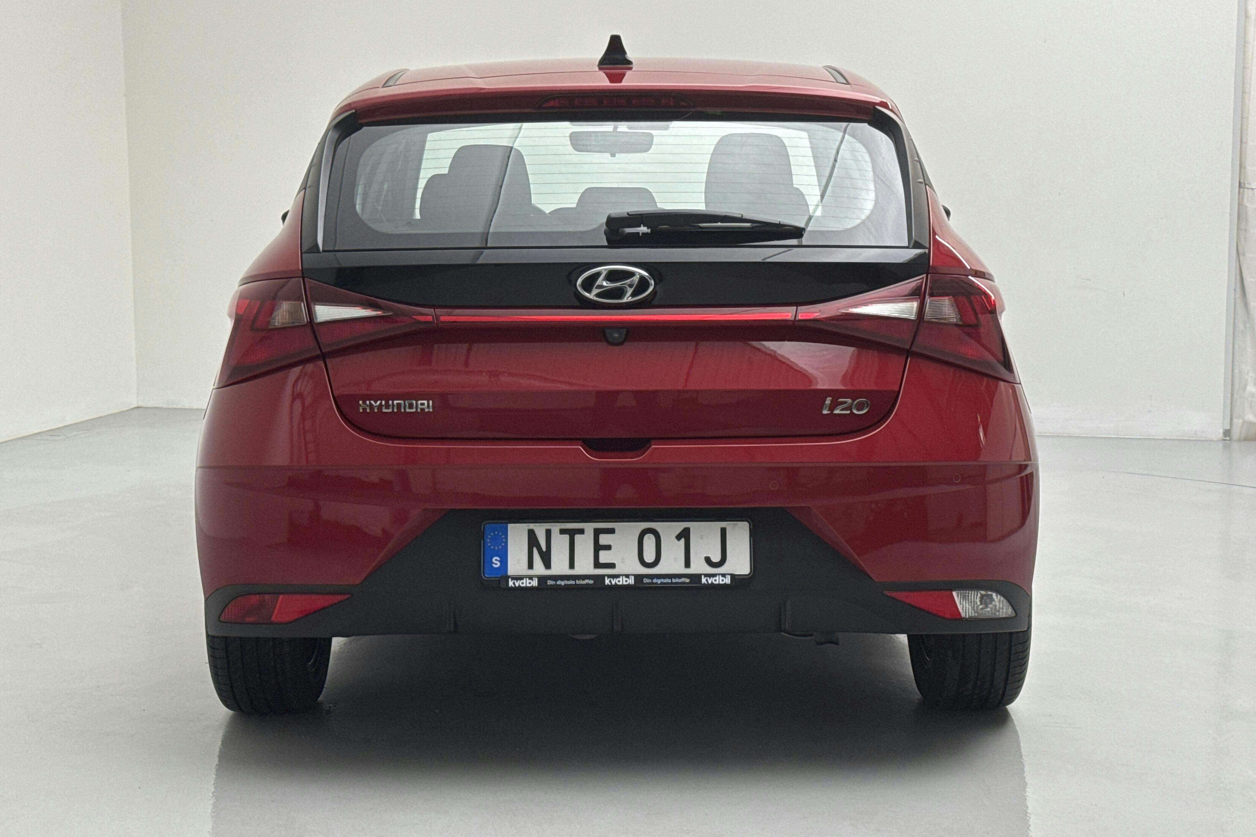 Hyundai i20 1.25 MPi (84hk) - 32 560 km - Manual - red - 2021
