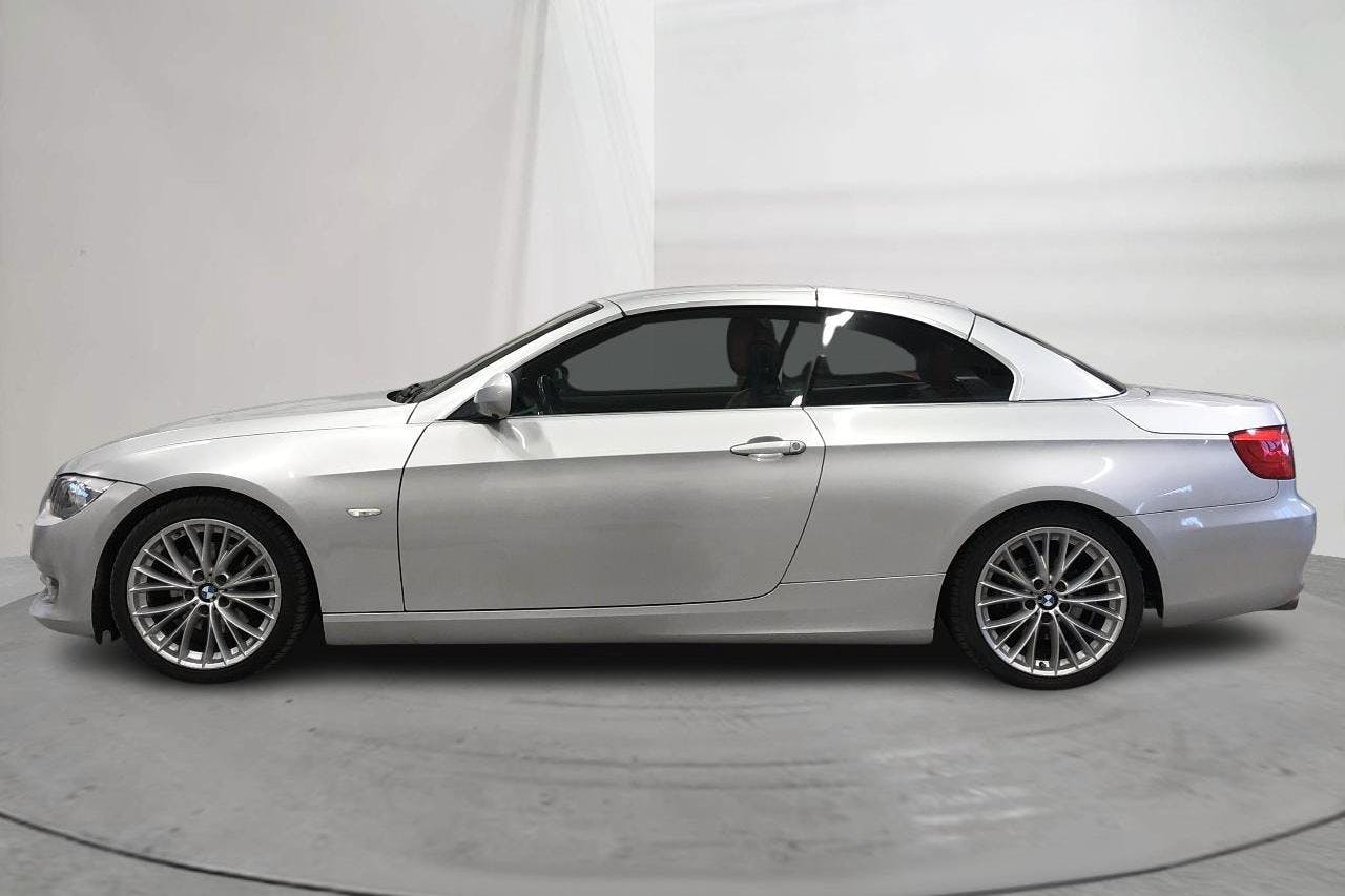BMW 320d Cabriolet, E93 (184hk) - 147 950 km - Automatic - silver - 2012