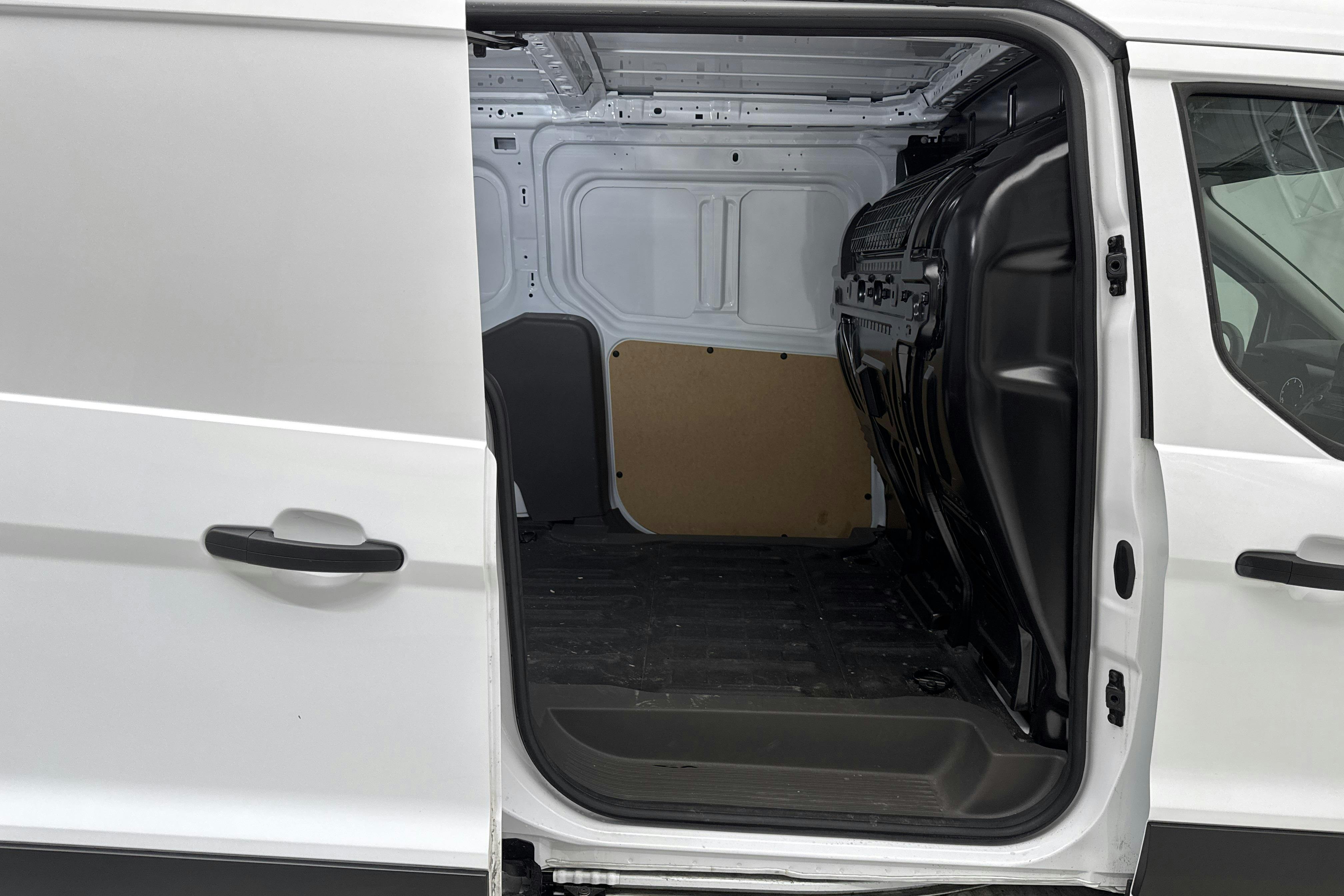Ford Transit Connect 1.5 TDCi (120hk) - 3 969 mil - Automat - vit - 2023