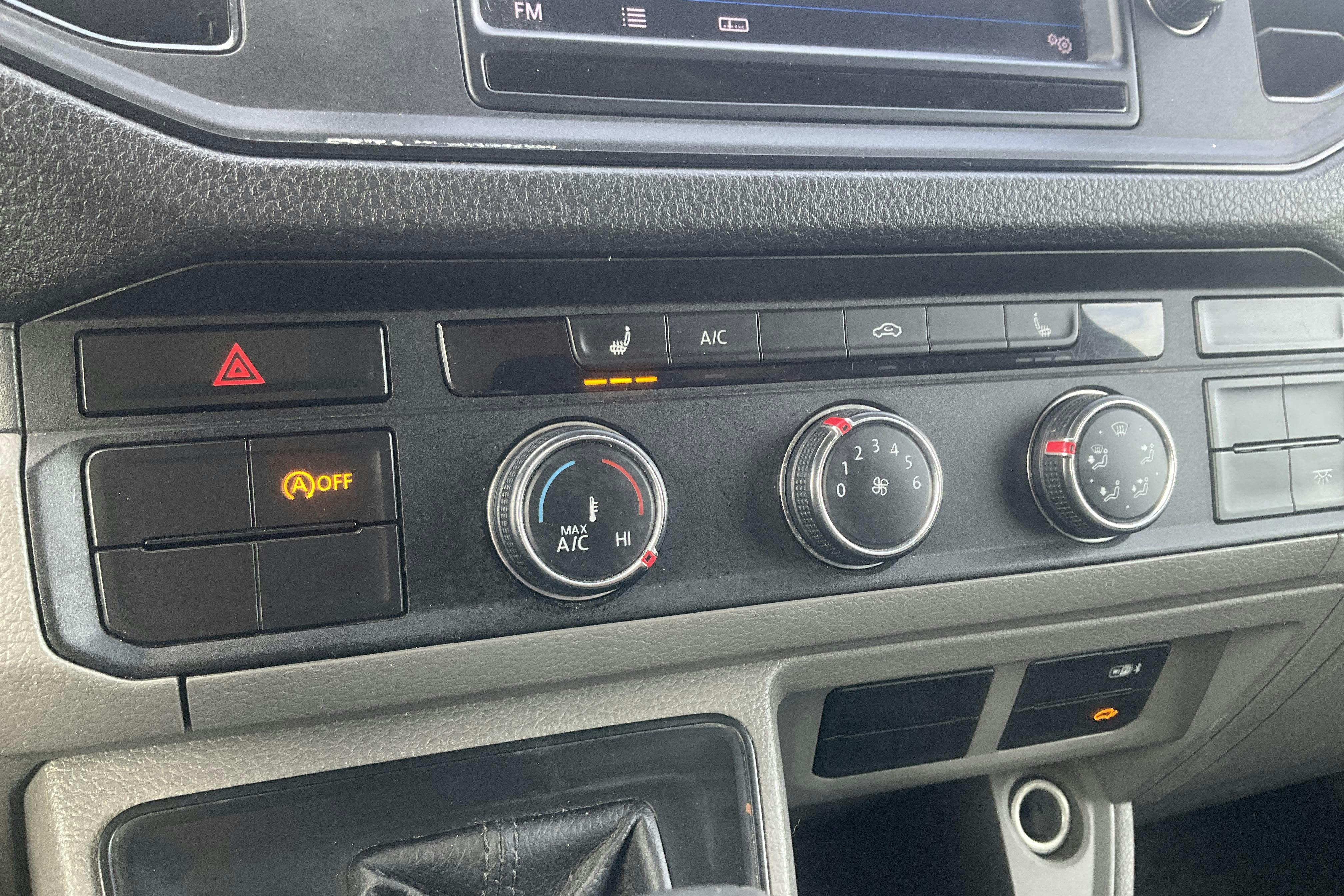 VW Crafter 35 2.0 TDI Volymskåp (177hk) - 346 770 km - Automatic - white - 2018
