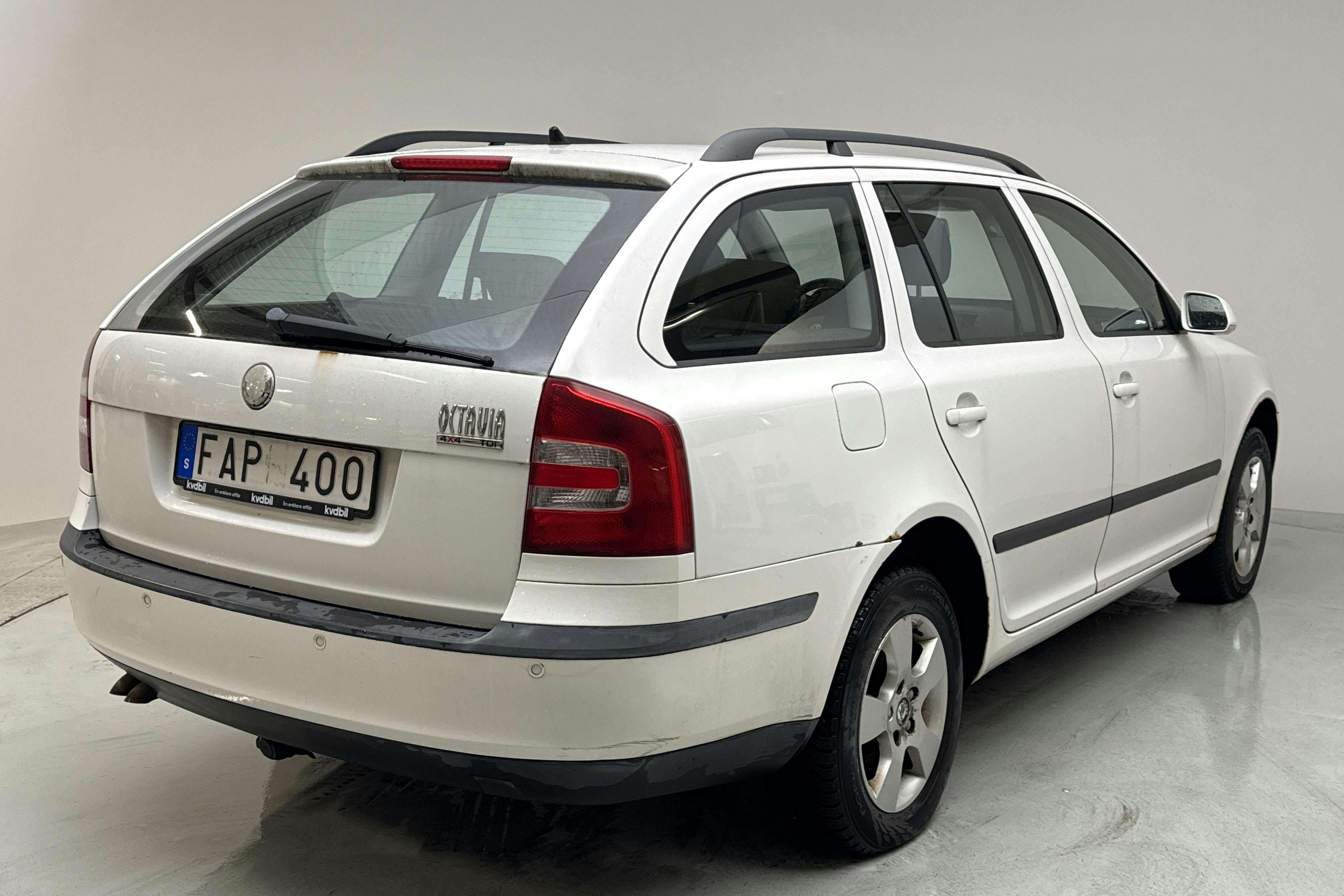 Skoda Octavia II 1.9 TDI Kombi 4X4 (105hk) - 242 580 km - Manual - white - 2007