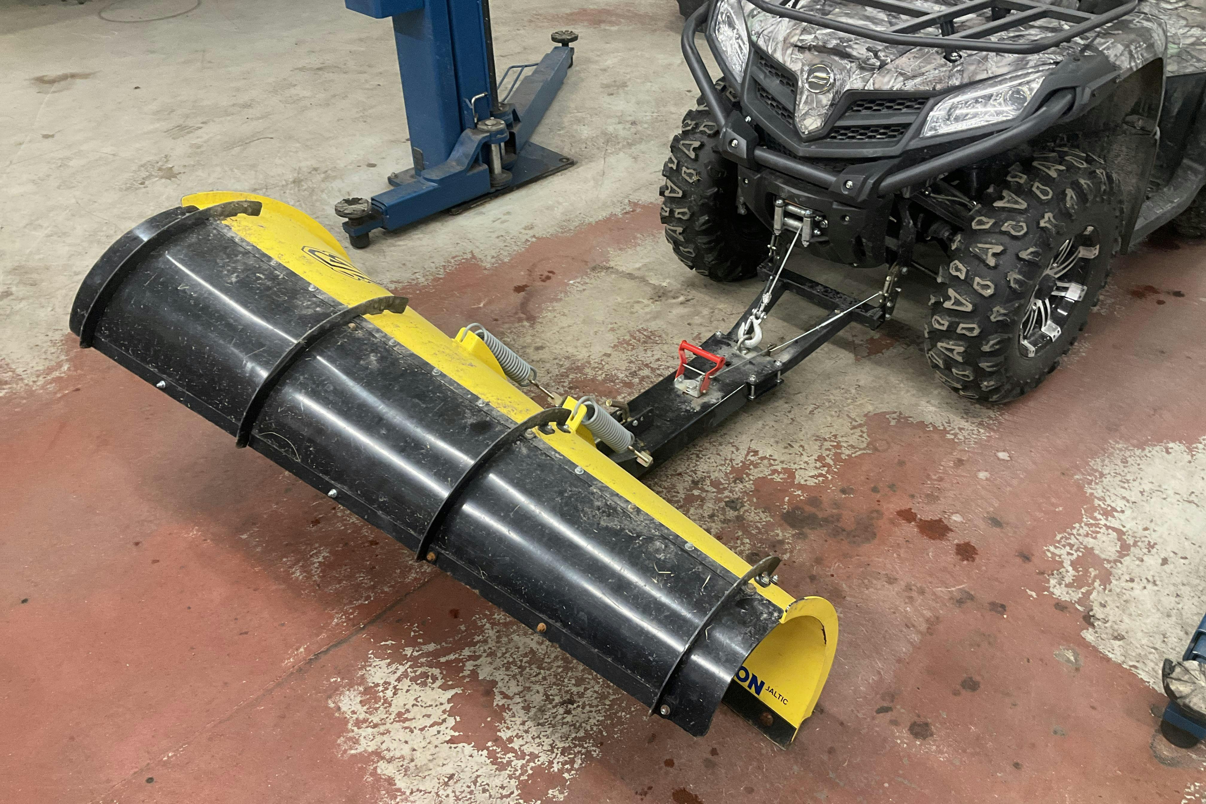 CFMOTO CFORCE 520S ATV med bandsats & plog - 0 km - Automatyczna - 2020