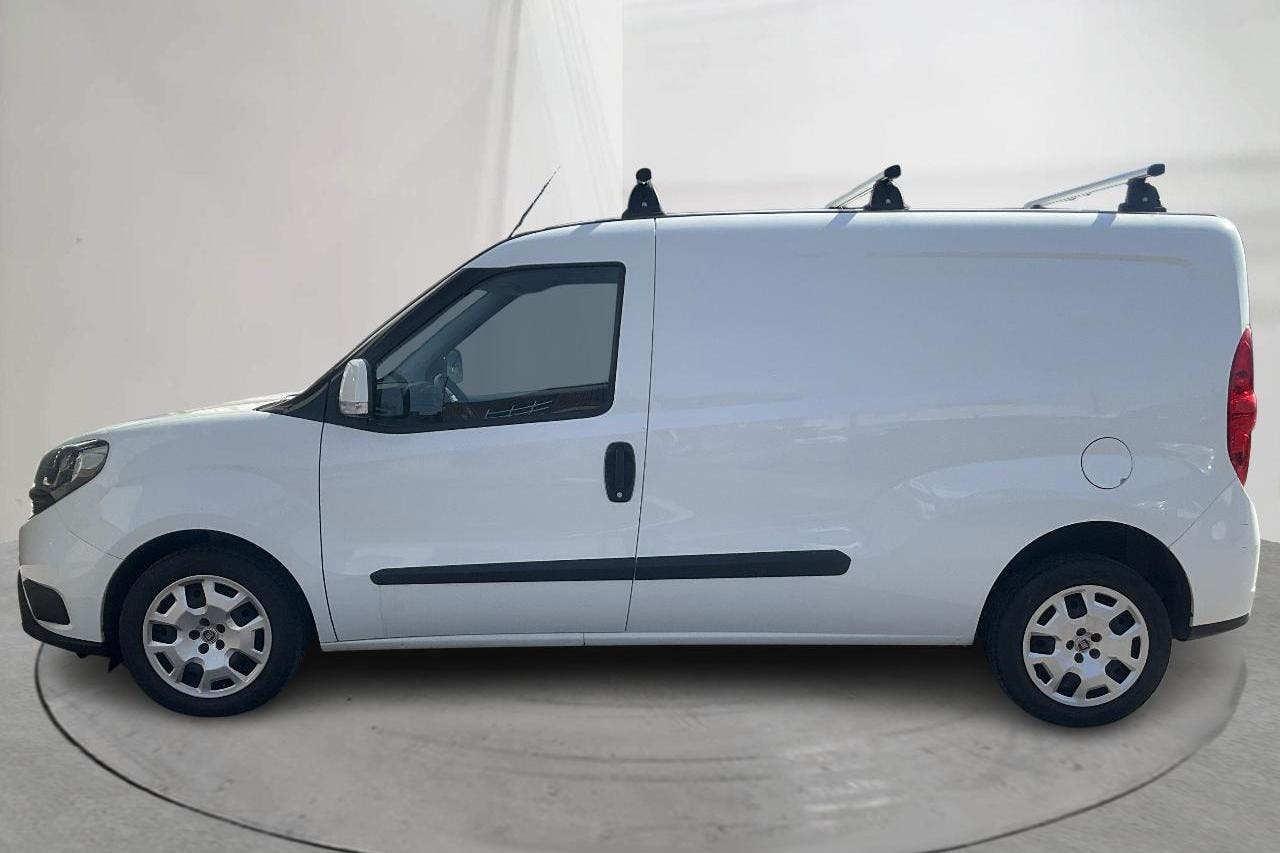 Fiat Doblo Cargo 1.6 MJT (105hk) - 7 080 mil - Manuell - vit - 2020