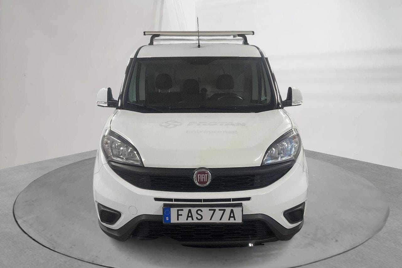 Fiat Doblo Cargo 1.6 MJT (105hk) - 7 080 mil - Manuell - vit - 2020