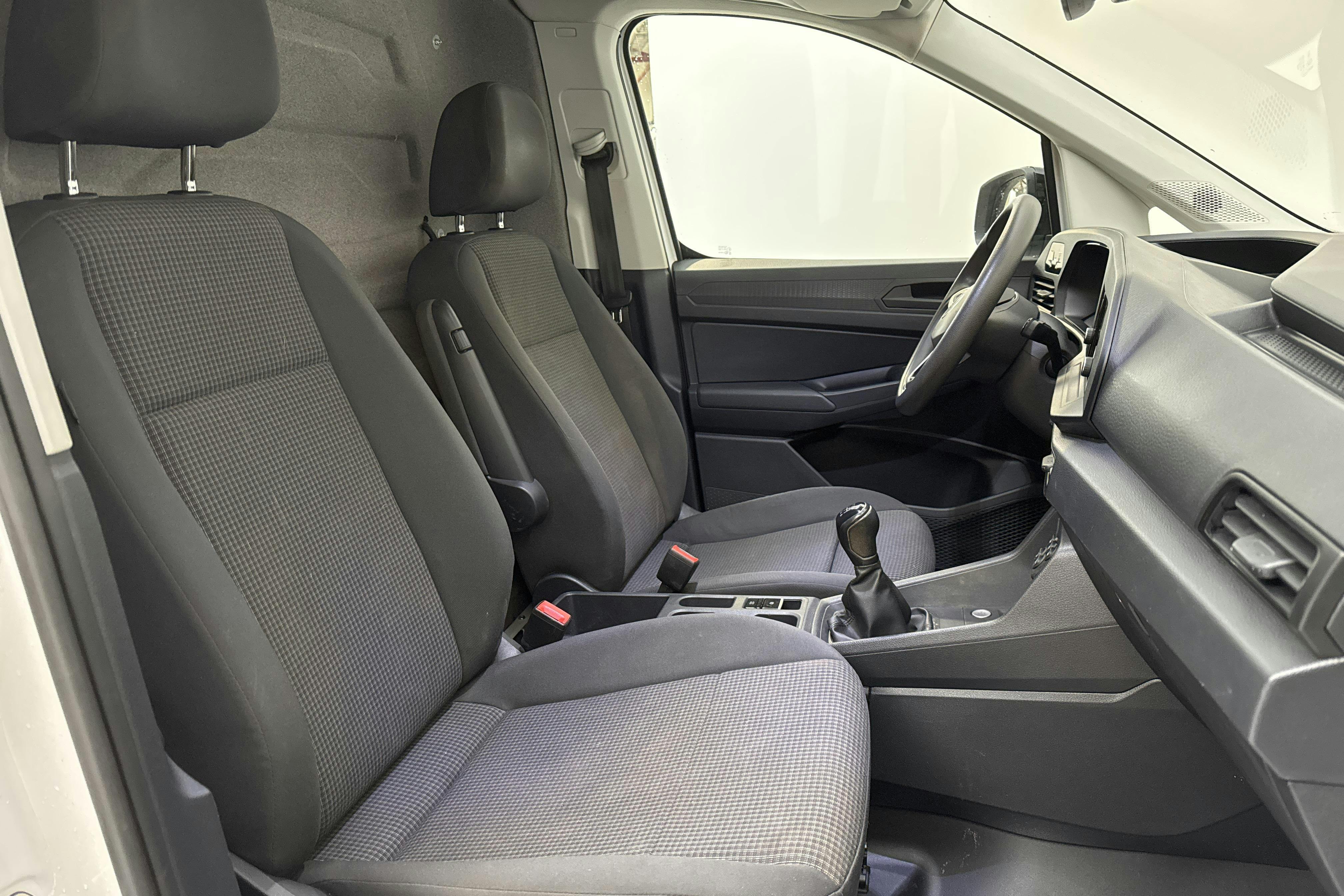 VW Caddy Cargo 2.0 TDI Skåp 4MOTION (122hk) - 66 230 km - Manualna - biały - 2022