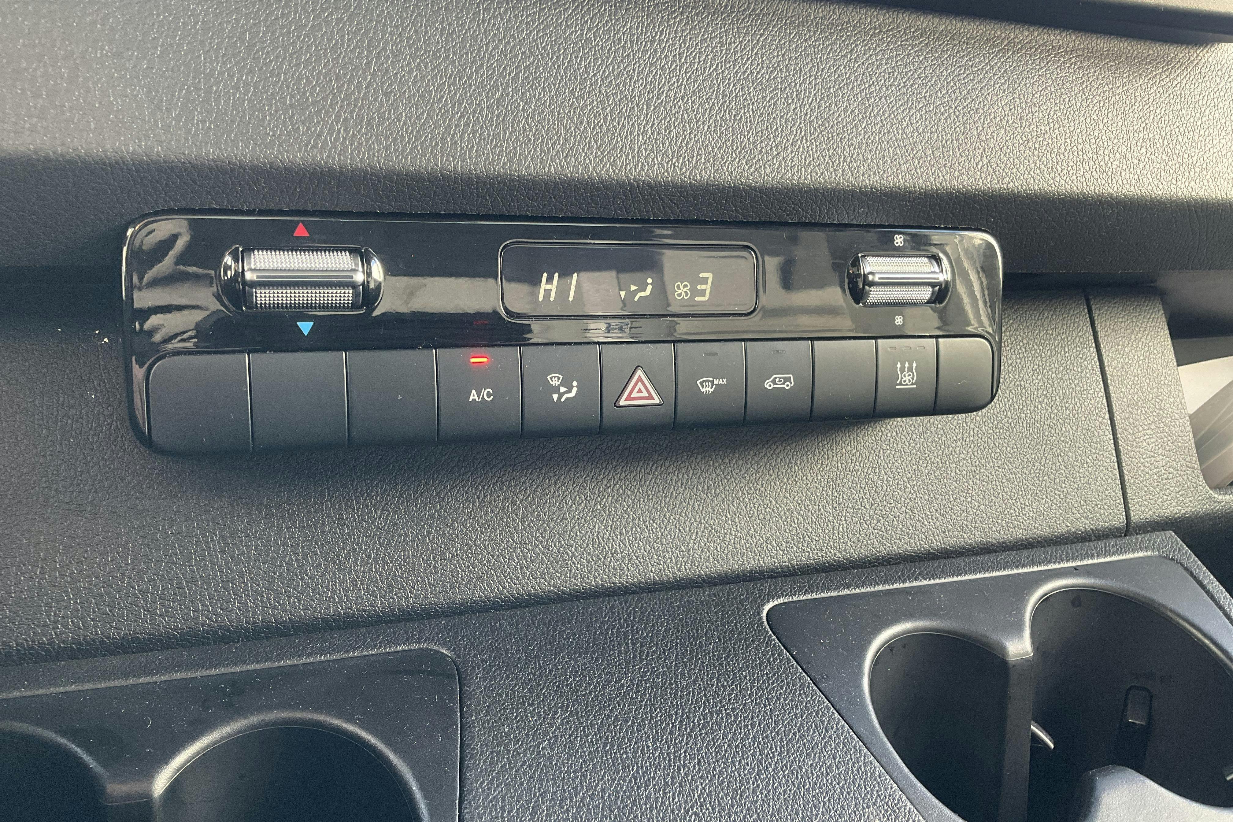 Mercedes Sprinter 315 CDI Volymskåp RWD (150hk) - 67 880 km - Automaatne - valge - 2023