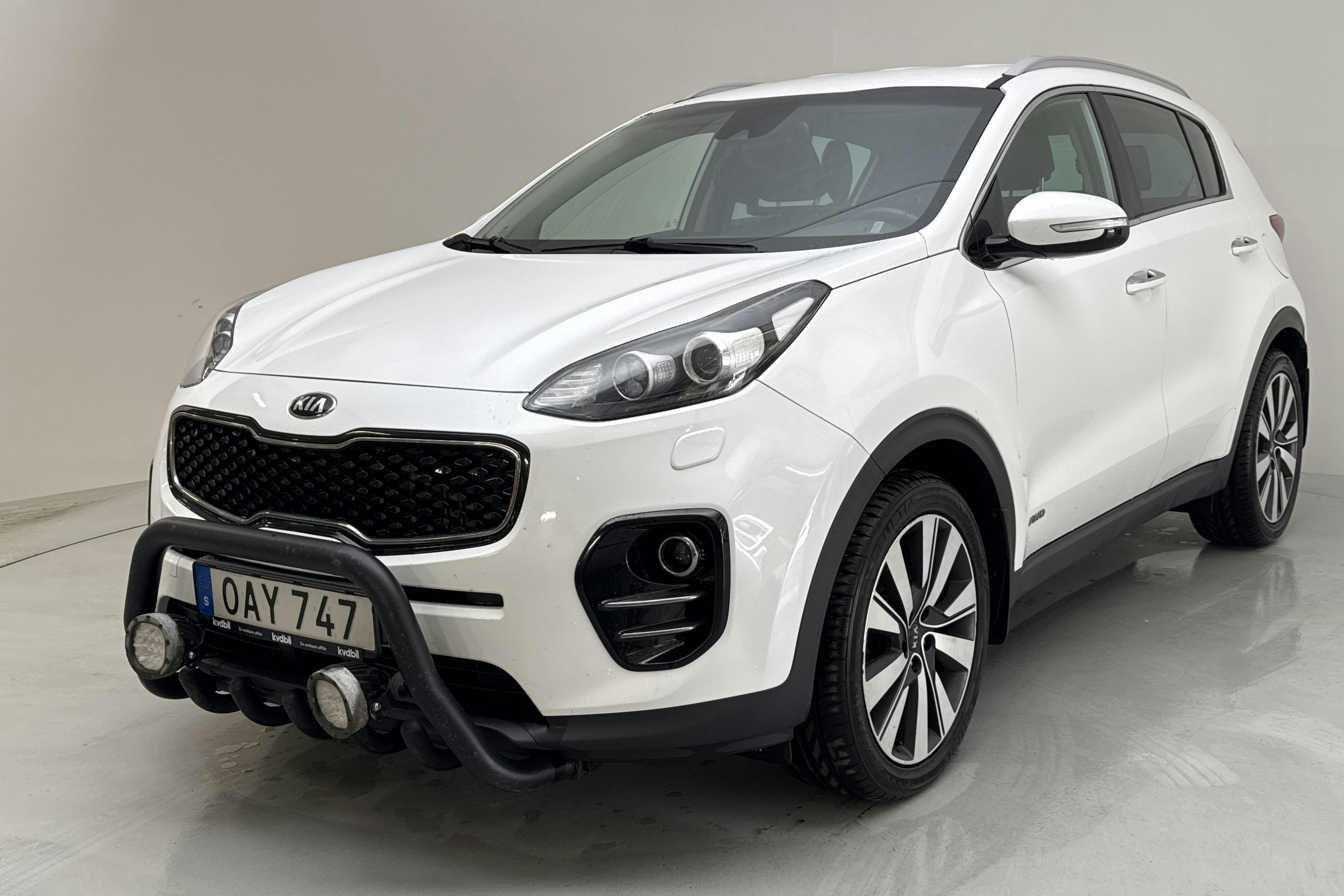KIA Sportage 2.0 CRDi AWD (184hk) - 17 485 mil - Automat - vit - 2016