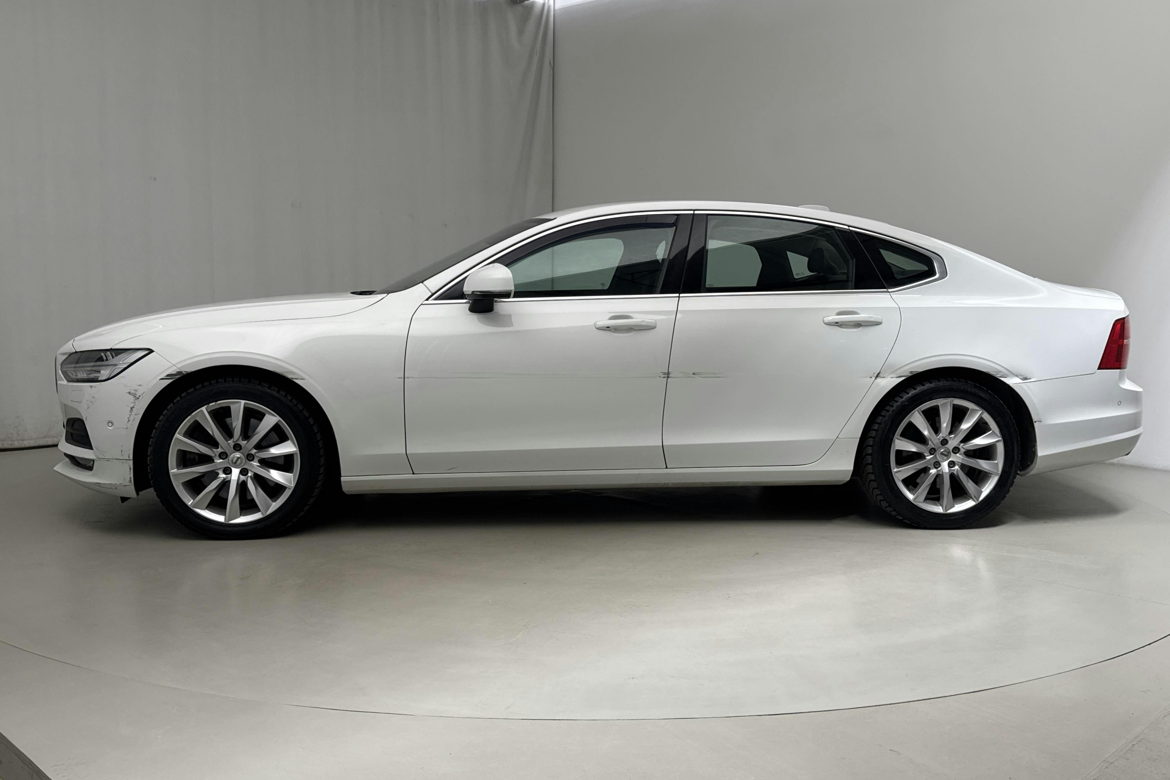 Volvo S90 T5 (250hk) - 18 026 mil - Automat - vit - 2018