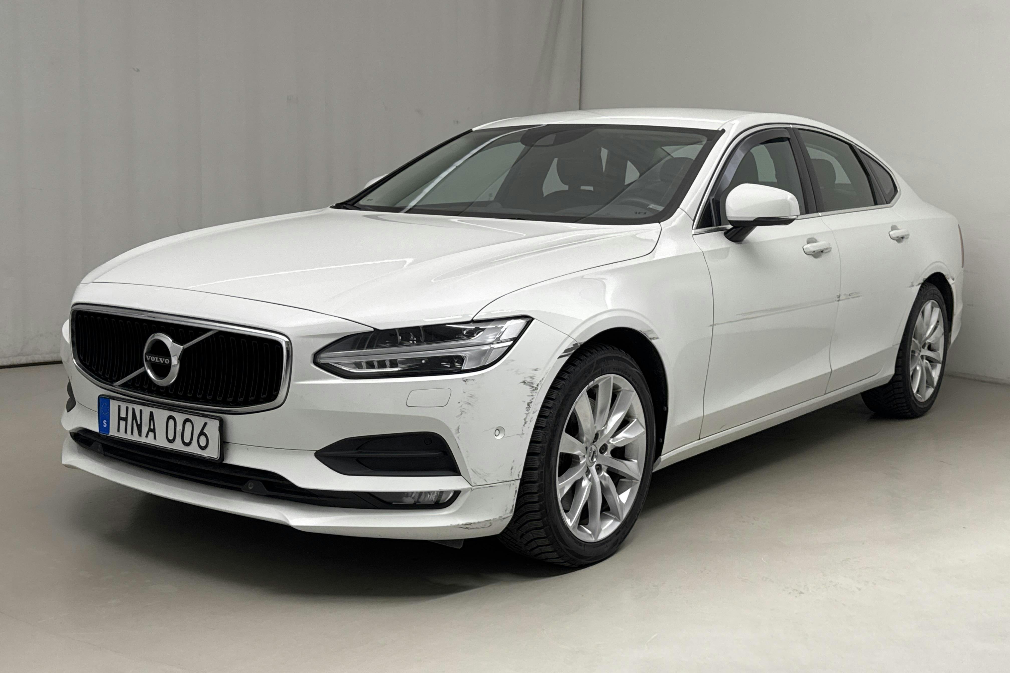 Volvo S90 T5 (250hk) - 180 260 km - Automaatne - valge - 2018
