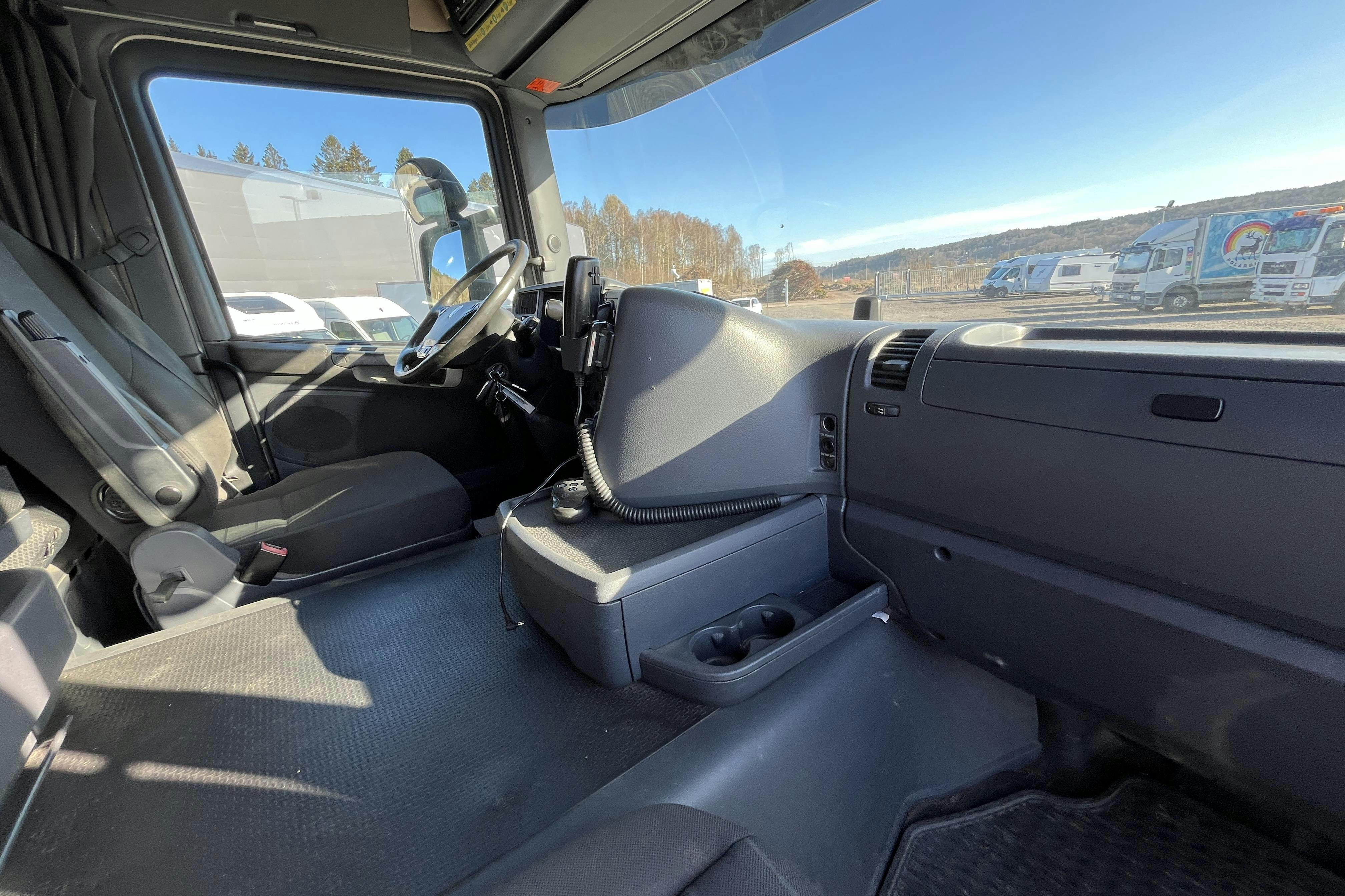 SCANIA G490 - 853 055 km - Automaattinen - valkoinen - 2014