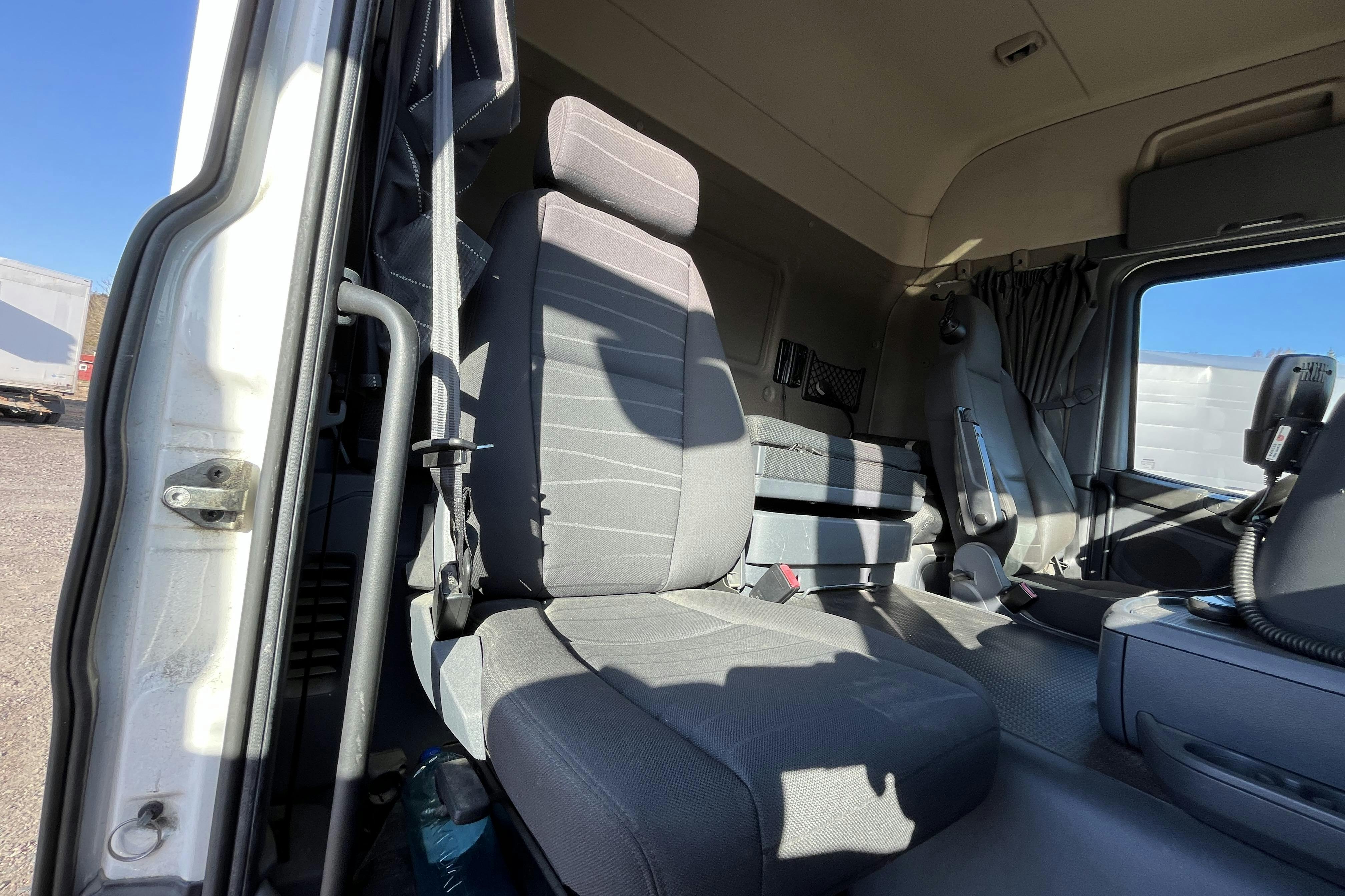 SCANIA G490 - 853 055 km - Automaattinen - valkoinen - 2014