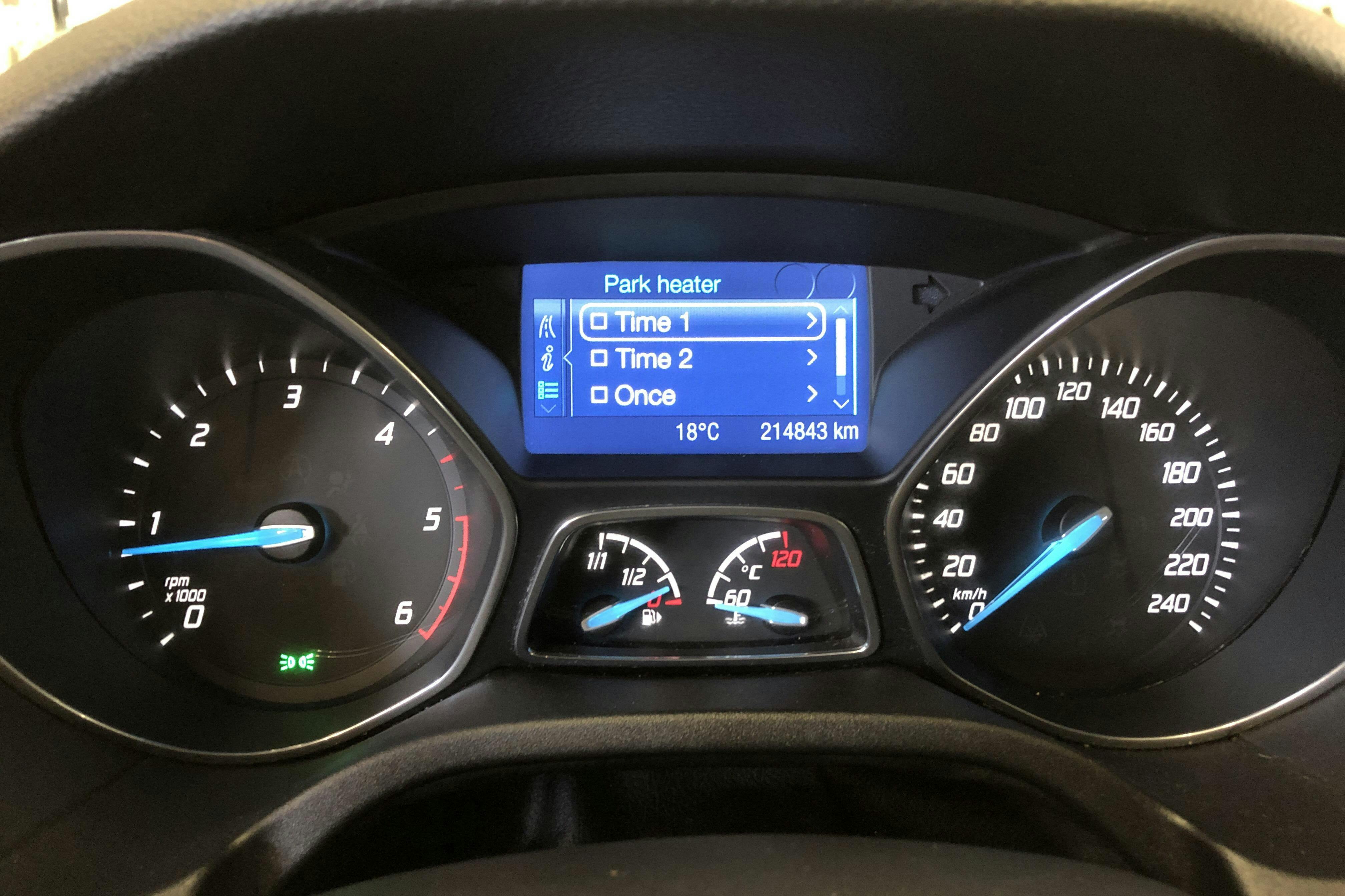 Ford Focus 1.6 TDCi Kombi (115hk) - 21 484 mil - Manuell - brun - 2013