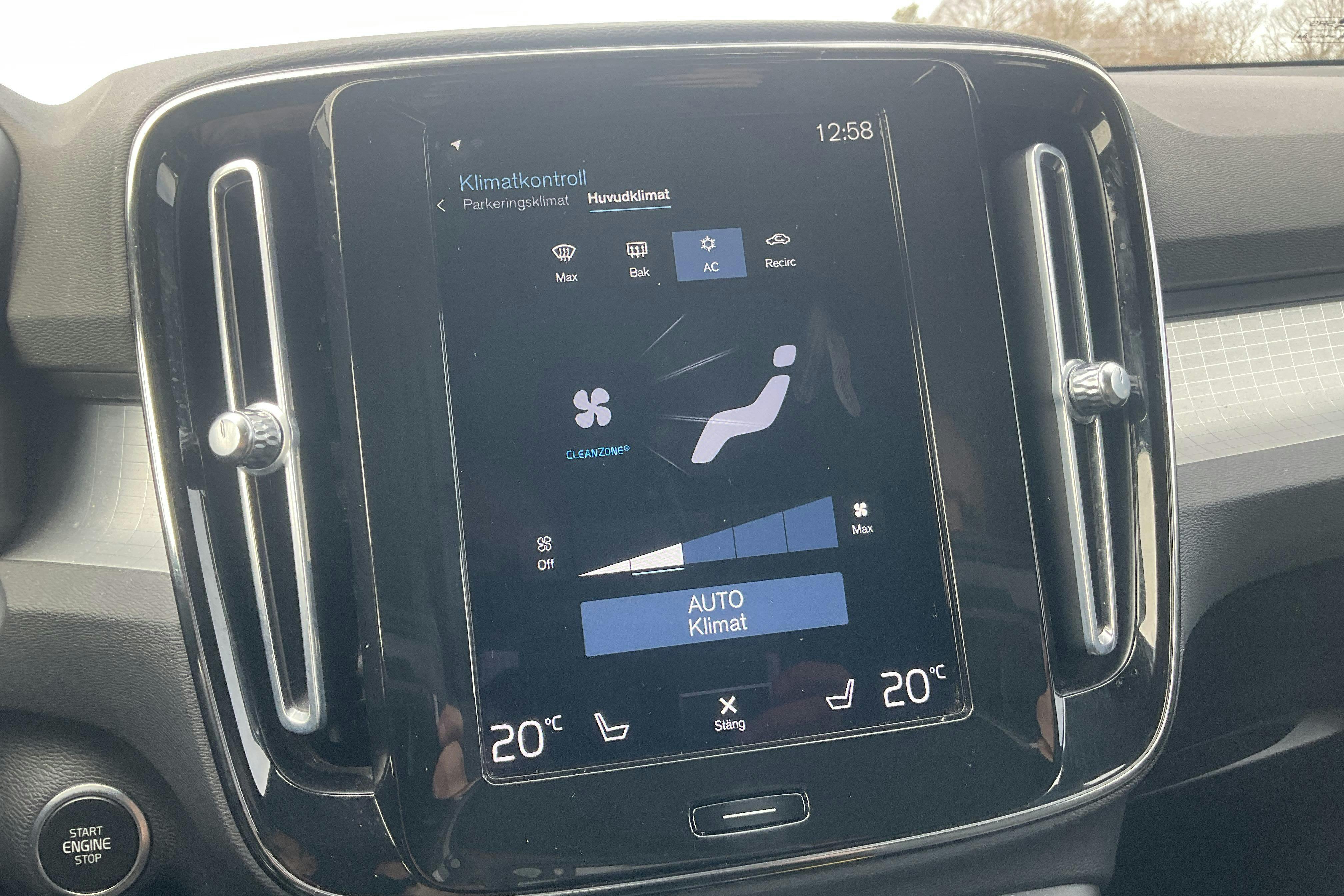 Volvo XC40 T4 2WD Recharge (211hk) - 62 460 km - Automaatne - hall - 2022