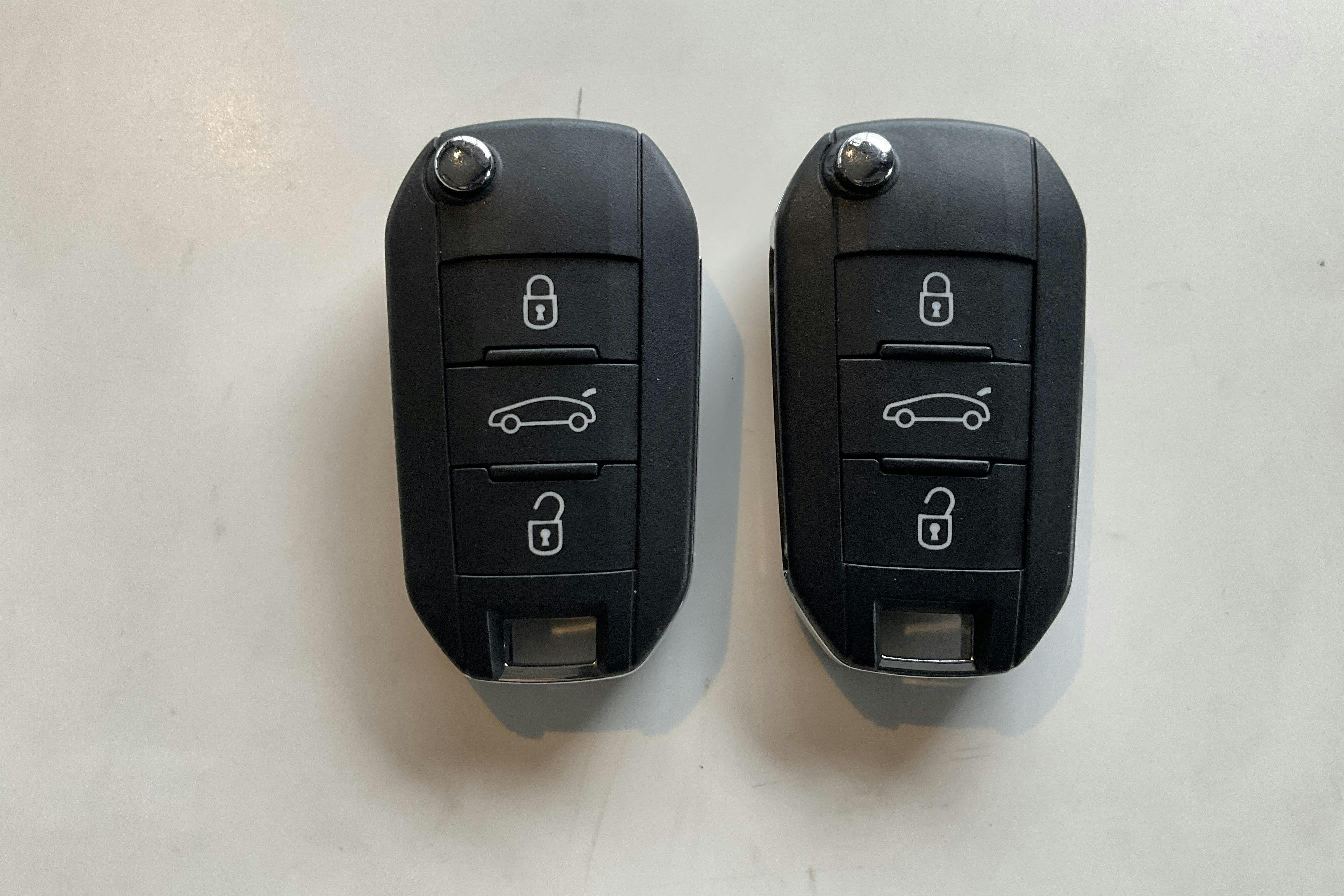 Opel Mokka P130 (130hk) - 4 166 mil - Automat - grön - 2022