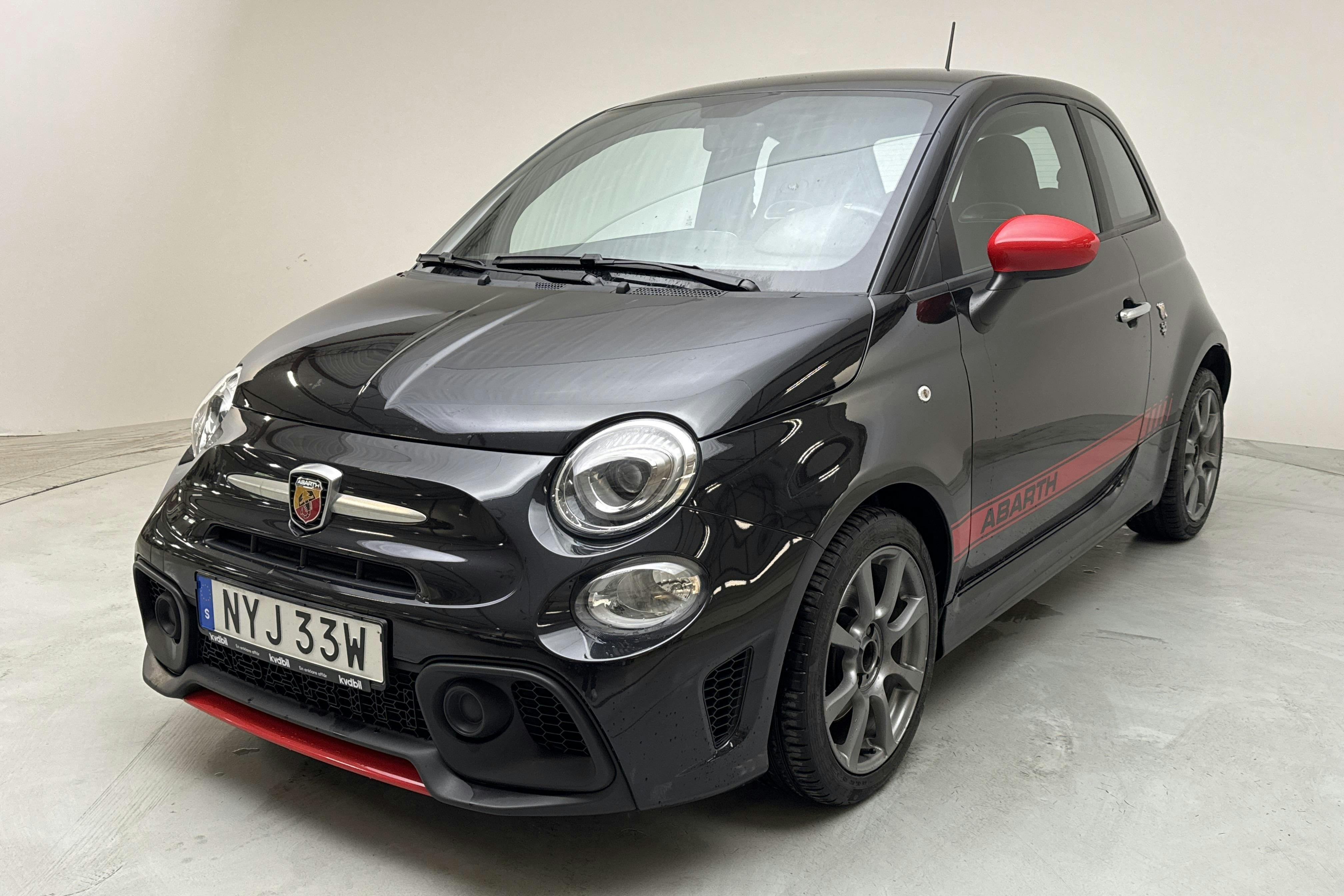 Abarth Abarth 595 (145hk) - 39 800 km - Manual - black - 2022