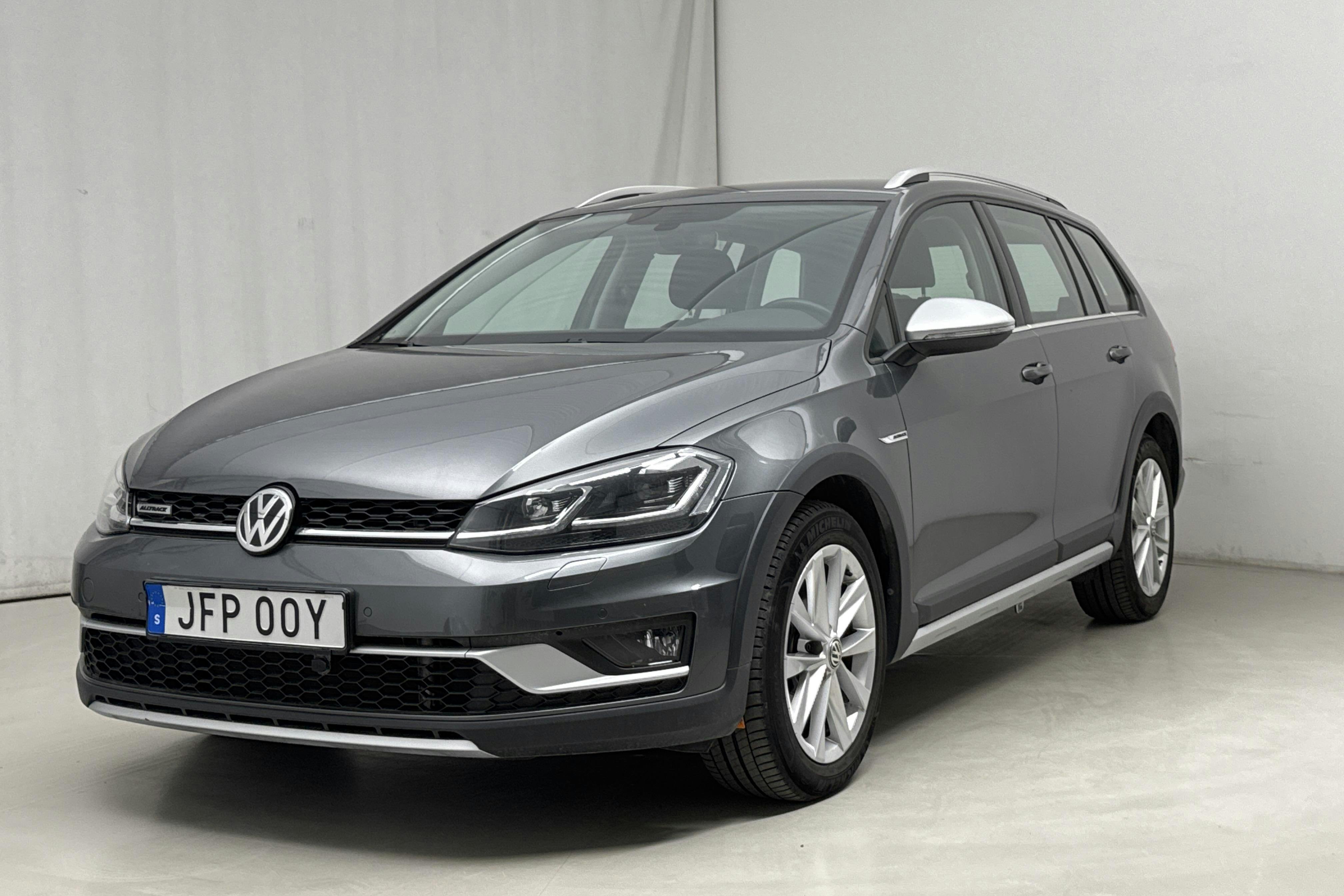 VW Golf Alltrack 2.0 TDI 4MOTION (184hk) - 1 893 mil - Automat - Dark Grey - 2020
