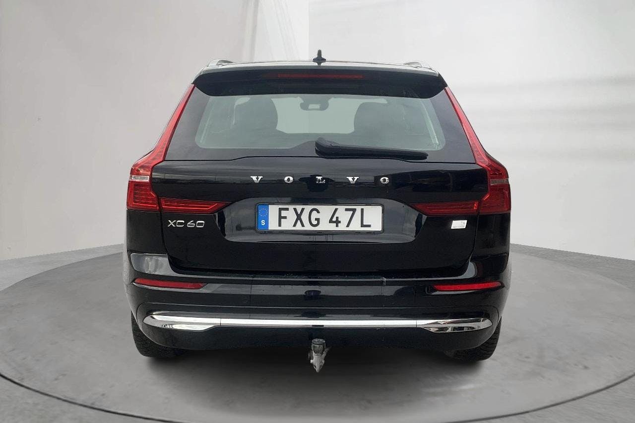 Volvo XC60 T6 AWD Recharge (350hk) - 12 657 mil - Automat - svart - 2022