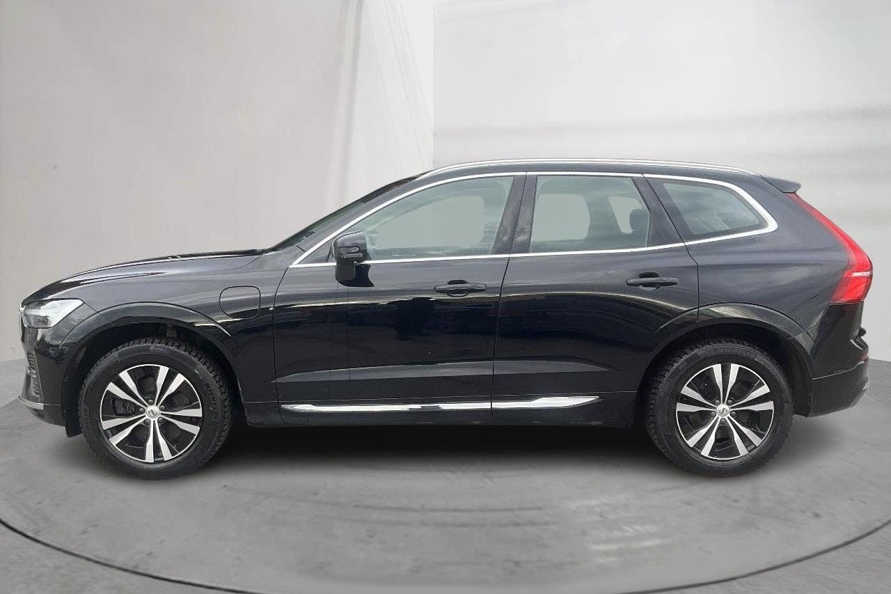 Volvo XC60 T6 AWD Recharge (350hk) - 12 657 mil - Automat - svart - 2022