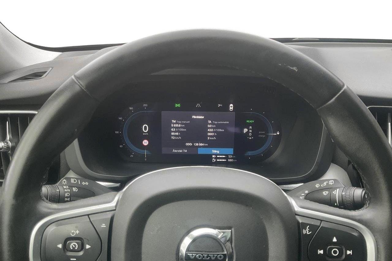 Volvo XC60 T6 AWD Recharge (350hk) - 12 657 mil - Automat - svart - 2022