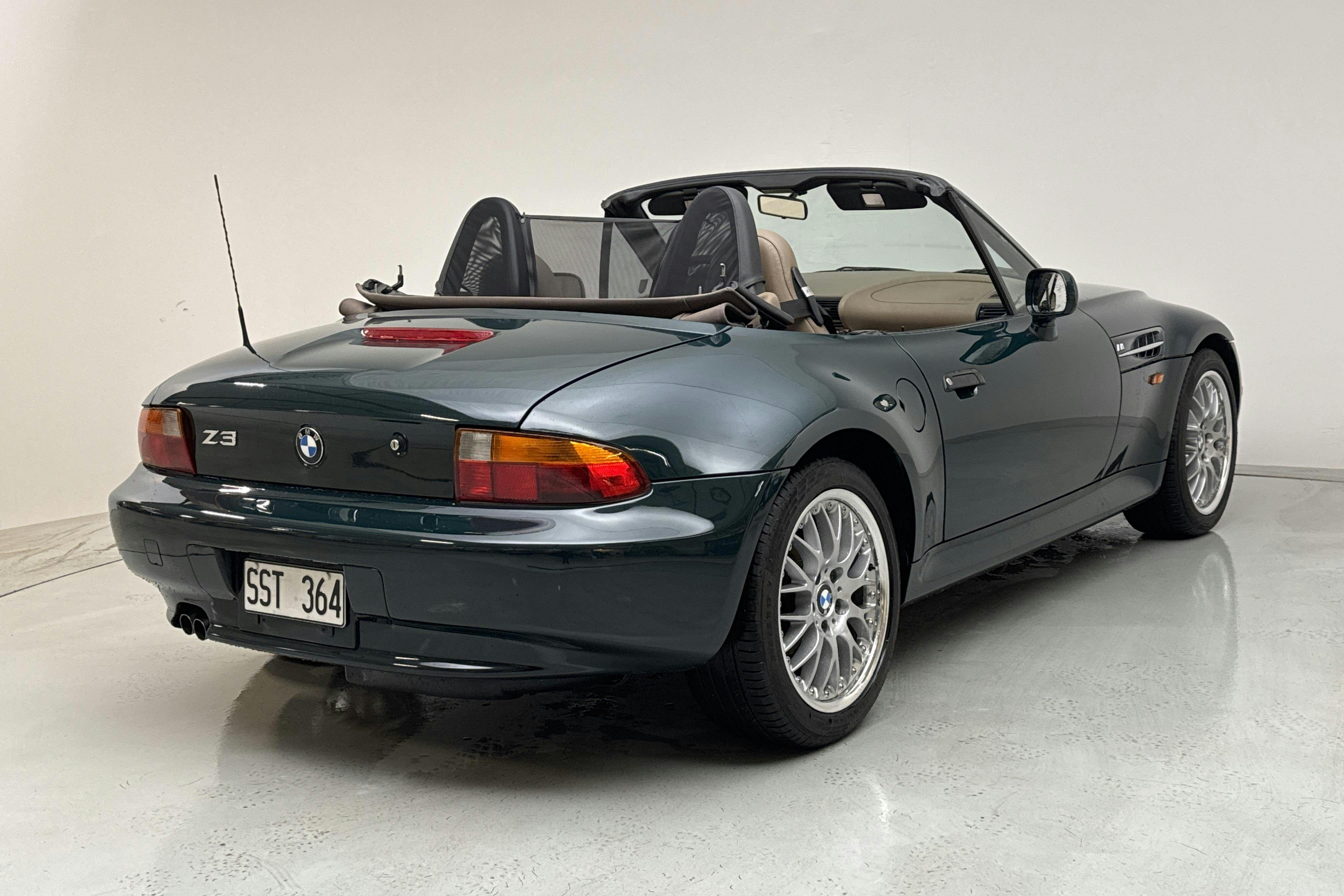 BMW Z3 2.8 Cabriolet (193hk) - 10 993 mil - Manuell - Dark Green - 1998