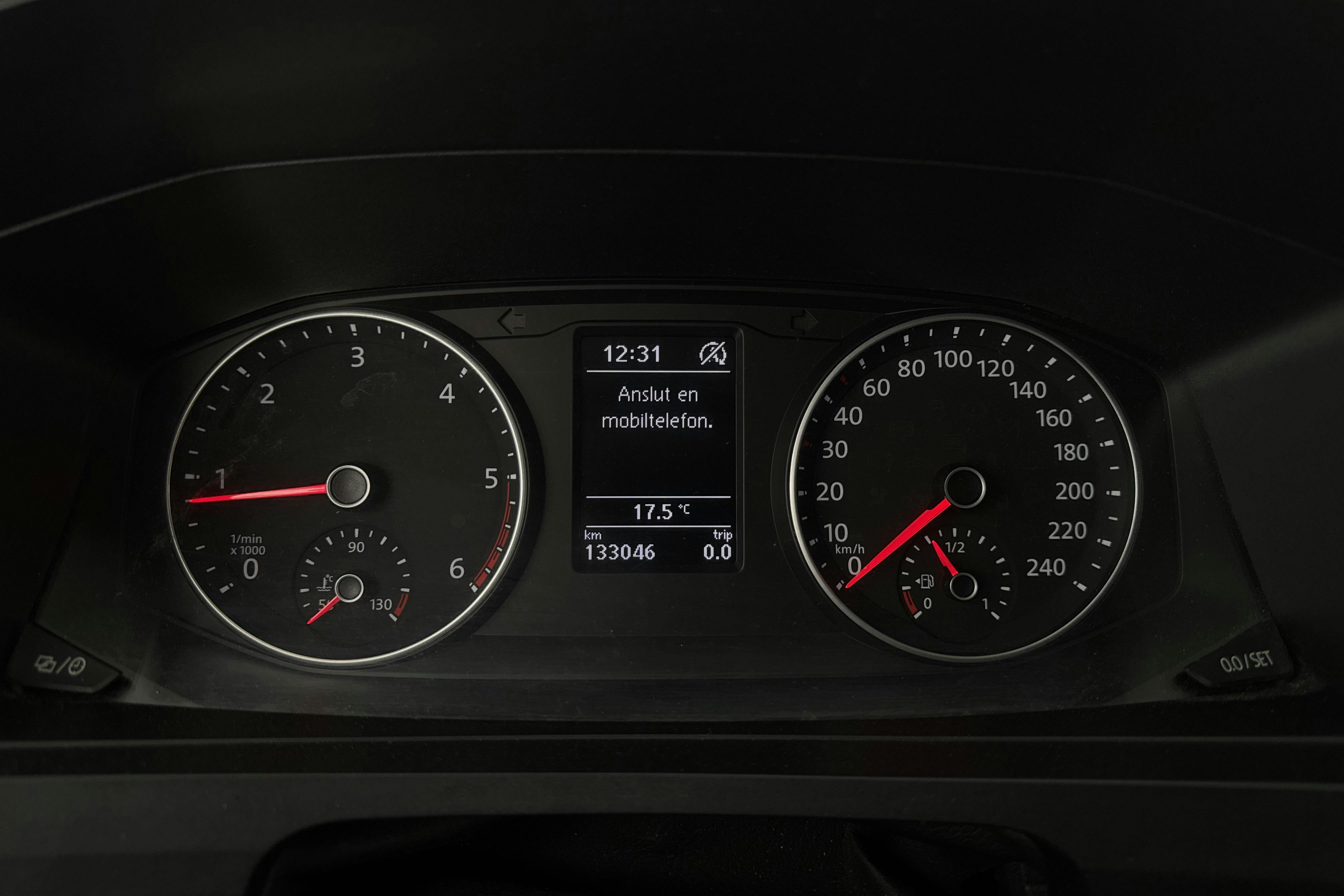 VW Transporter T6 2.0 TDI BMT Skåp (150hk) - 133 040 km - Automatyczna - biały - 2019