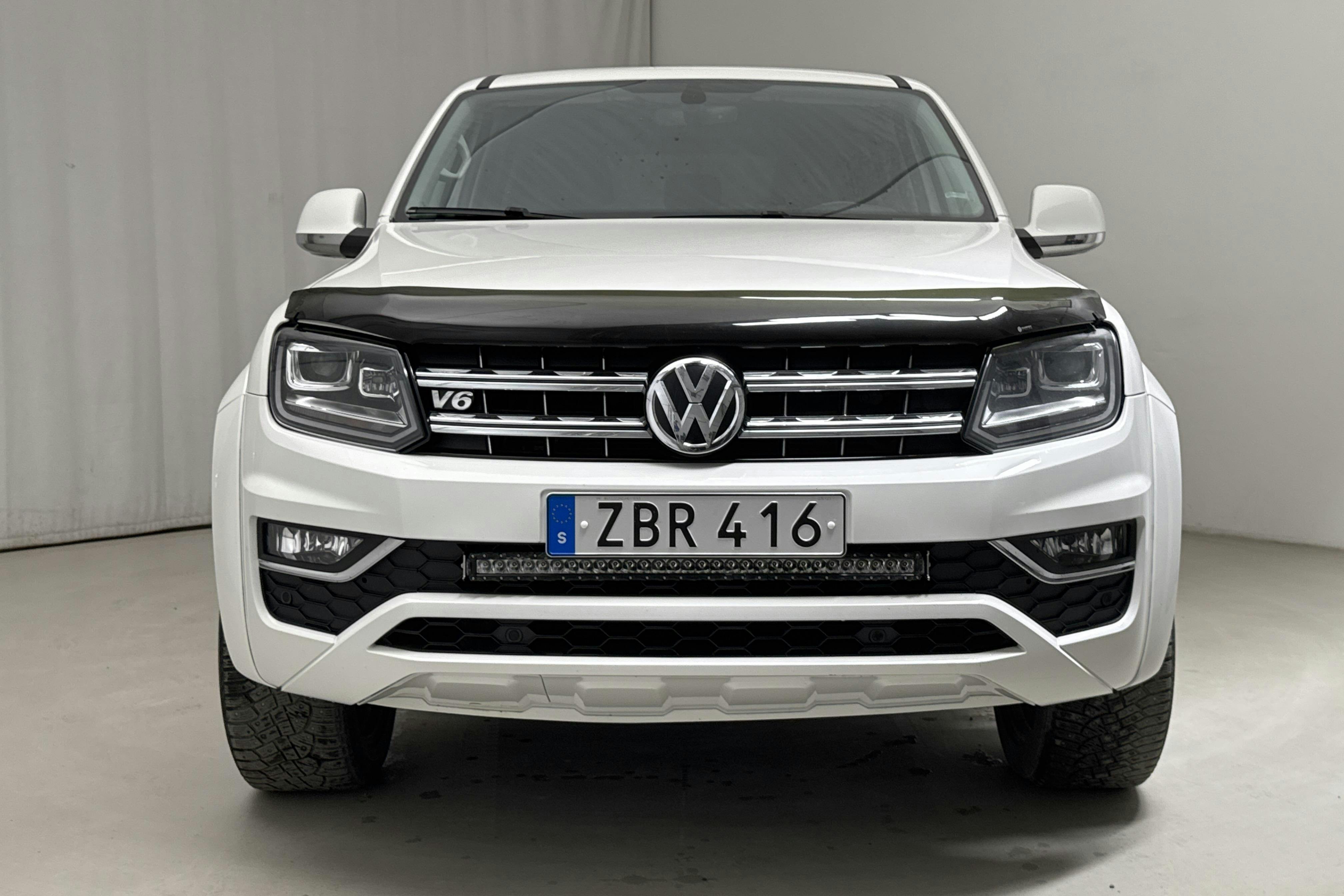 VW Amarok 3.0 TDI 4motion (224hk) - 23 554 mil - Automat - vit - 2018