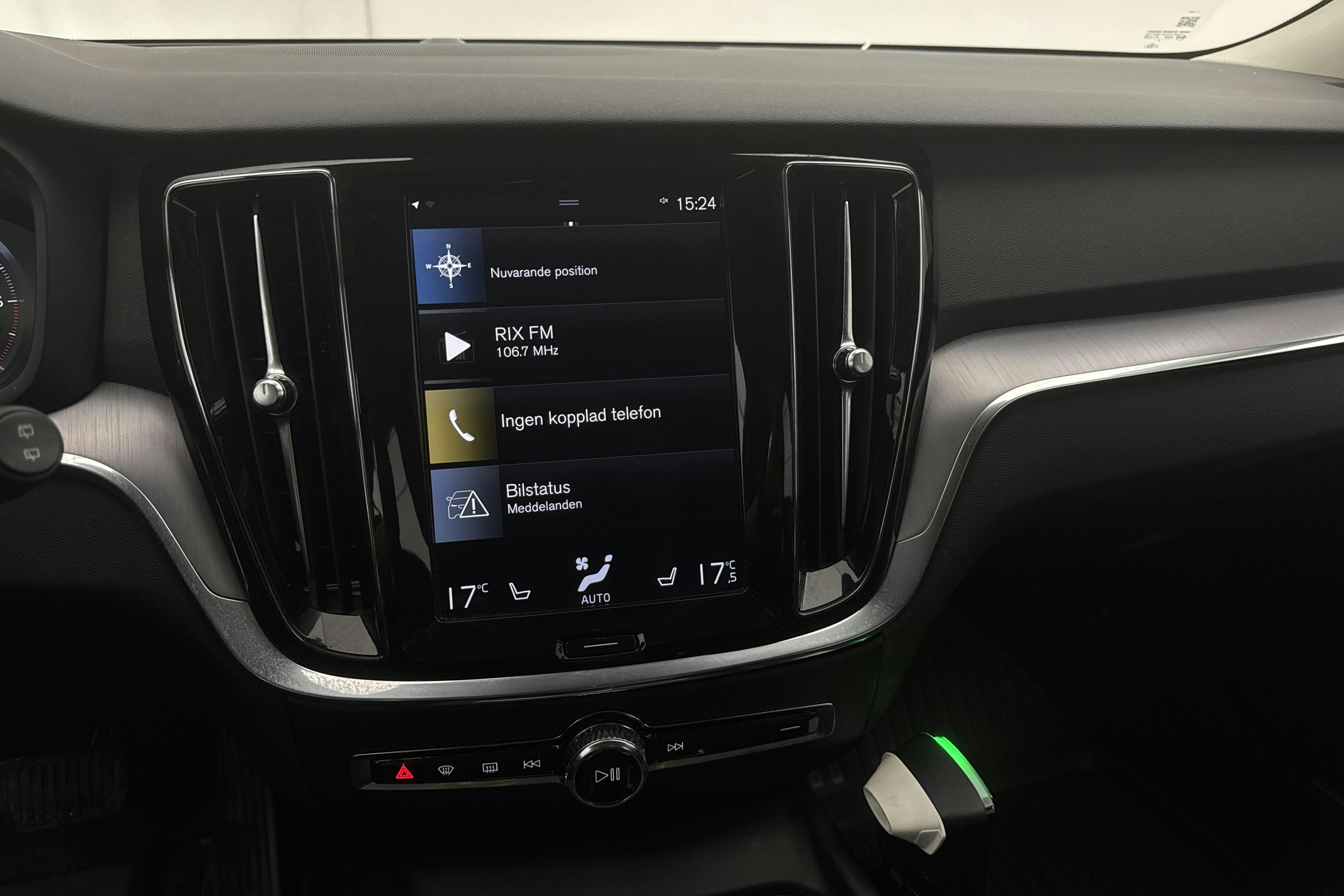Volvo V60 B4 Mildhybrid, Diesel (197hk) - 11 876 mil - Automat - vit - 2022