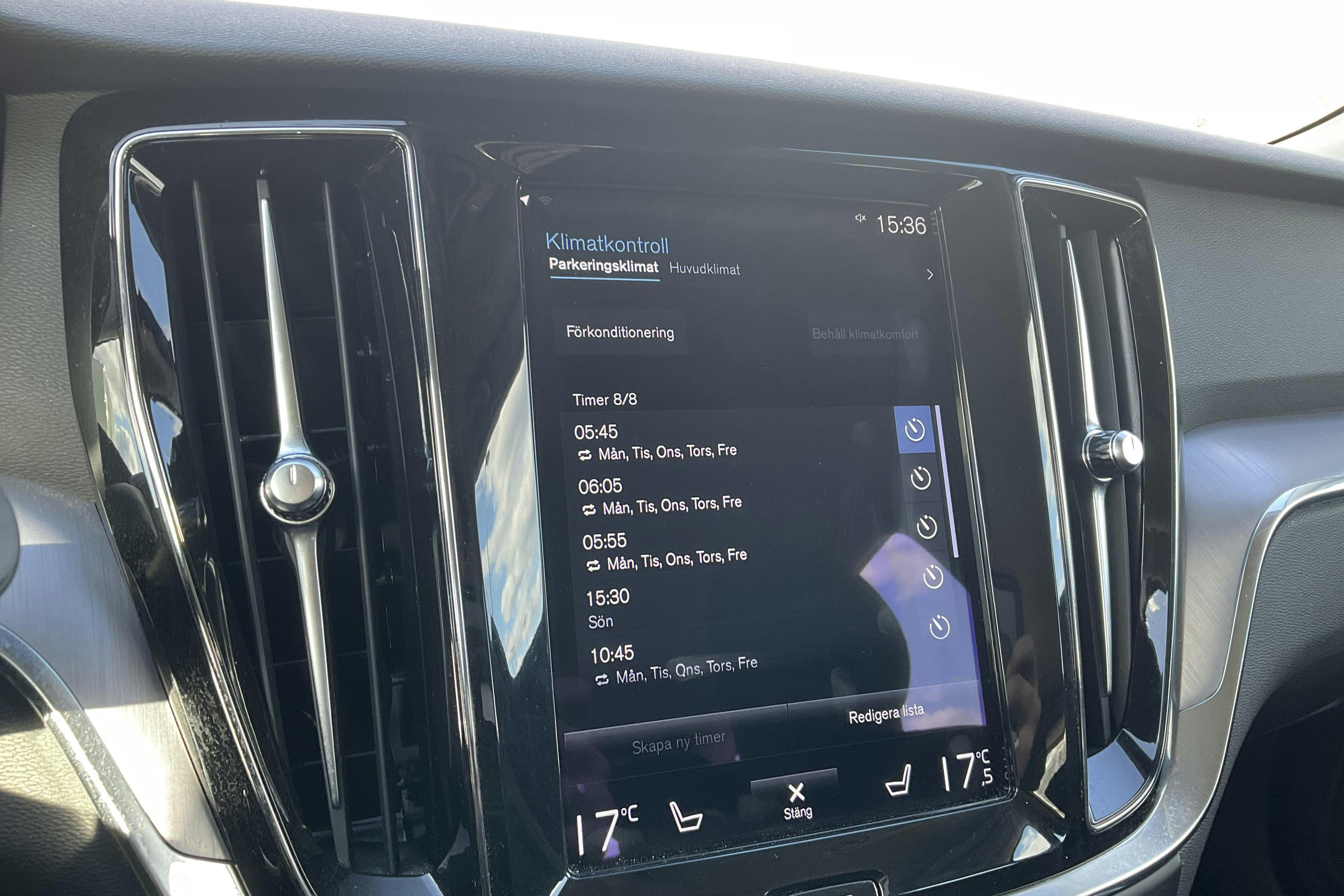 Volvo V60 B4 Mildhybrid, Diesel (197hk) - 11 876 mil - Automat - vit - 2022