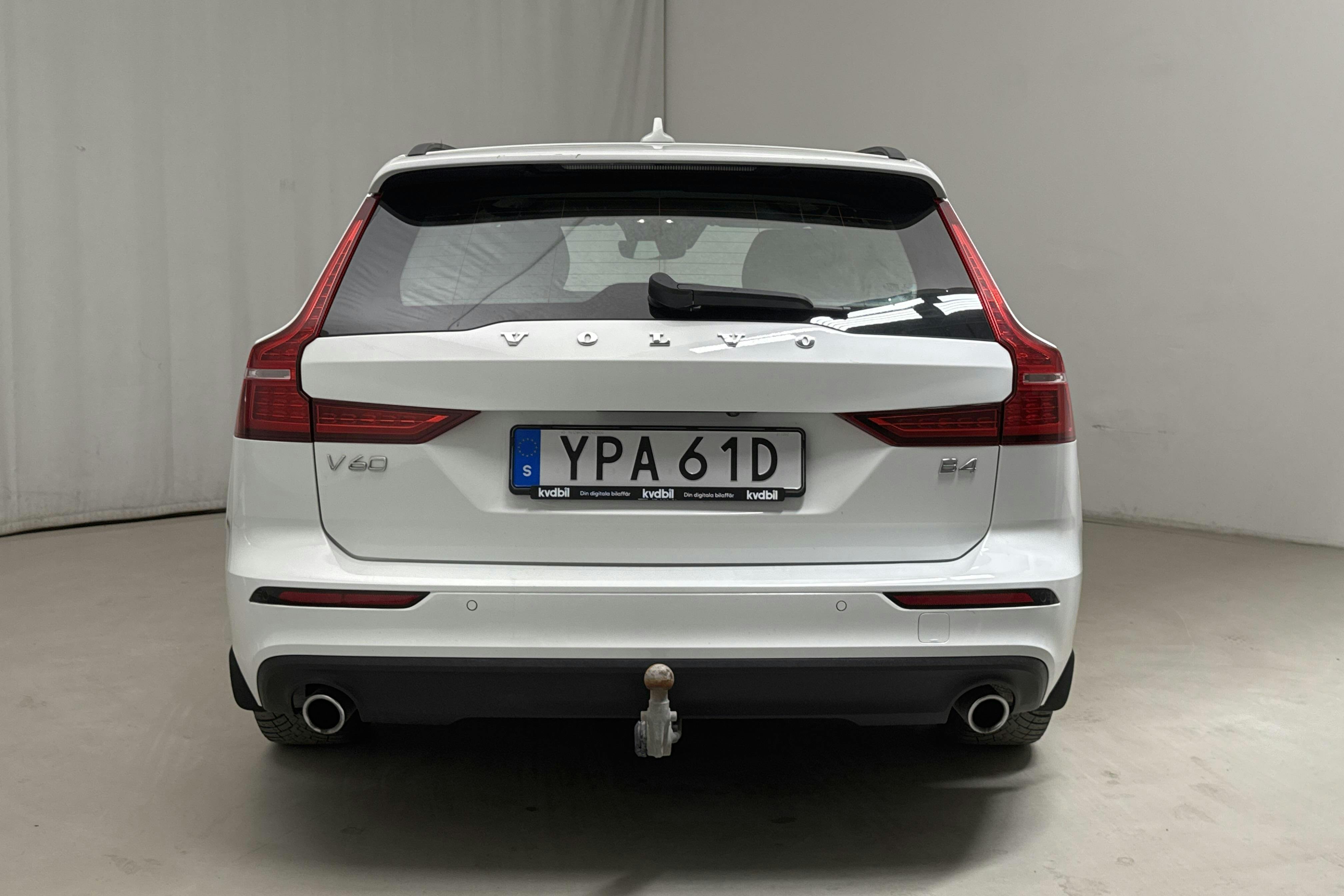 Volvo V60 B4 Mildhybrid, Diesel (197hk) - 11 876 mil - Automat - vit - 2022