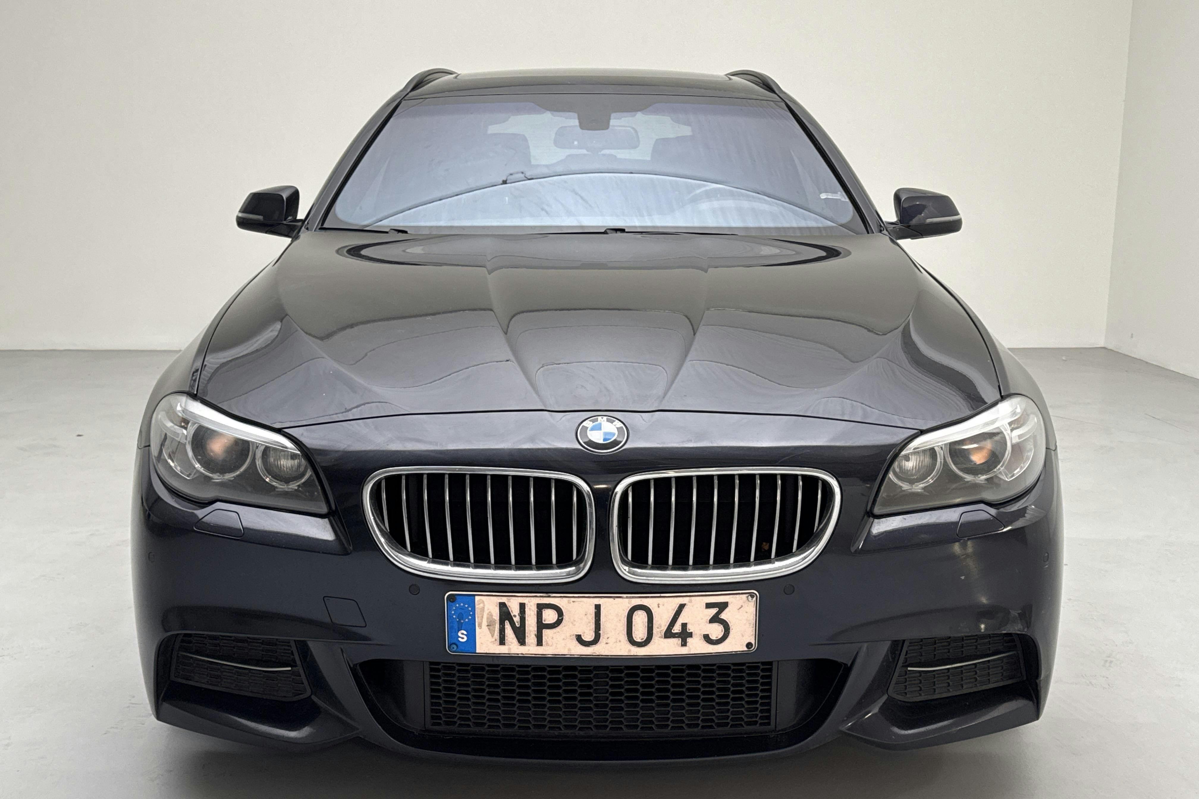 BMW 520d xDrive Touring, F11 (190hk) - 23 187 mil - Automat - svart - 2015